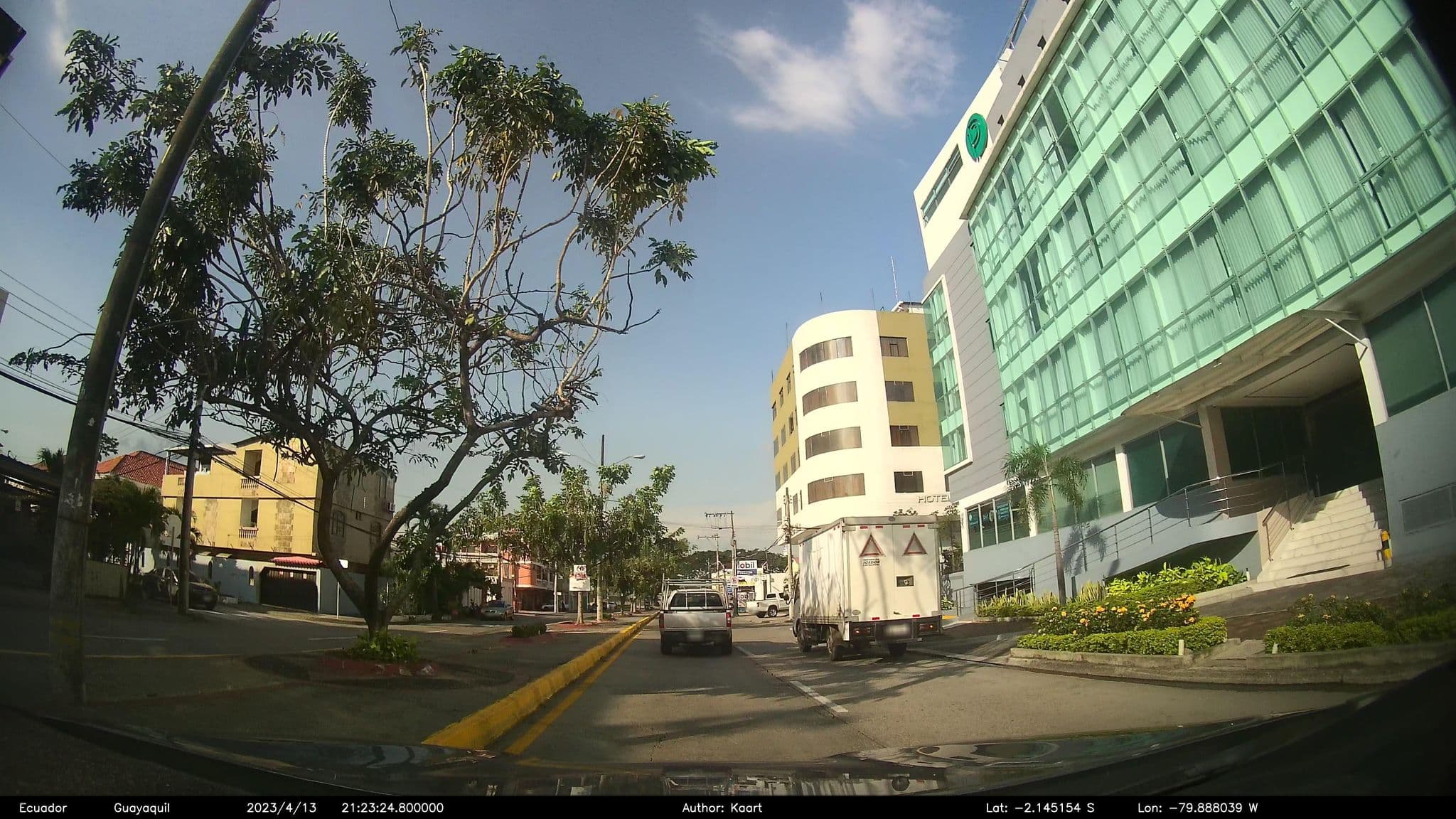 Street view near Hotel Puerto Pacífico Guayaquil Airport, Guayaquil — © kaart_2 (CC BY-SA · Mapillary)