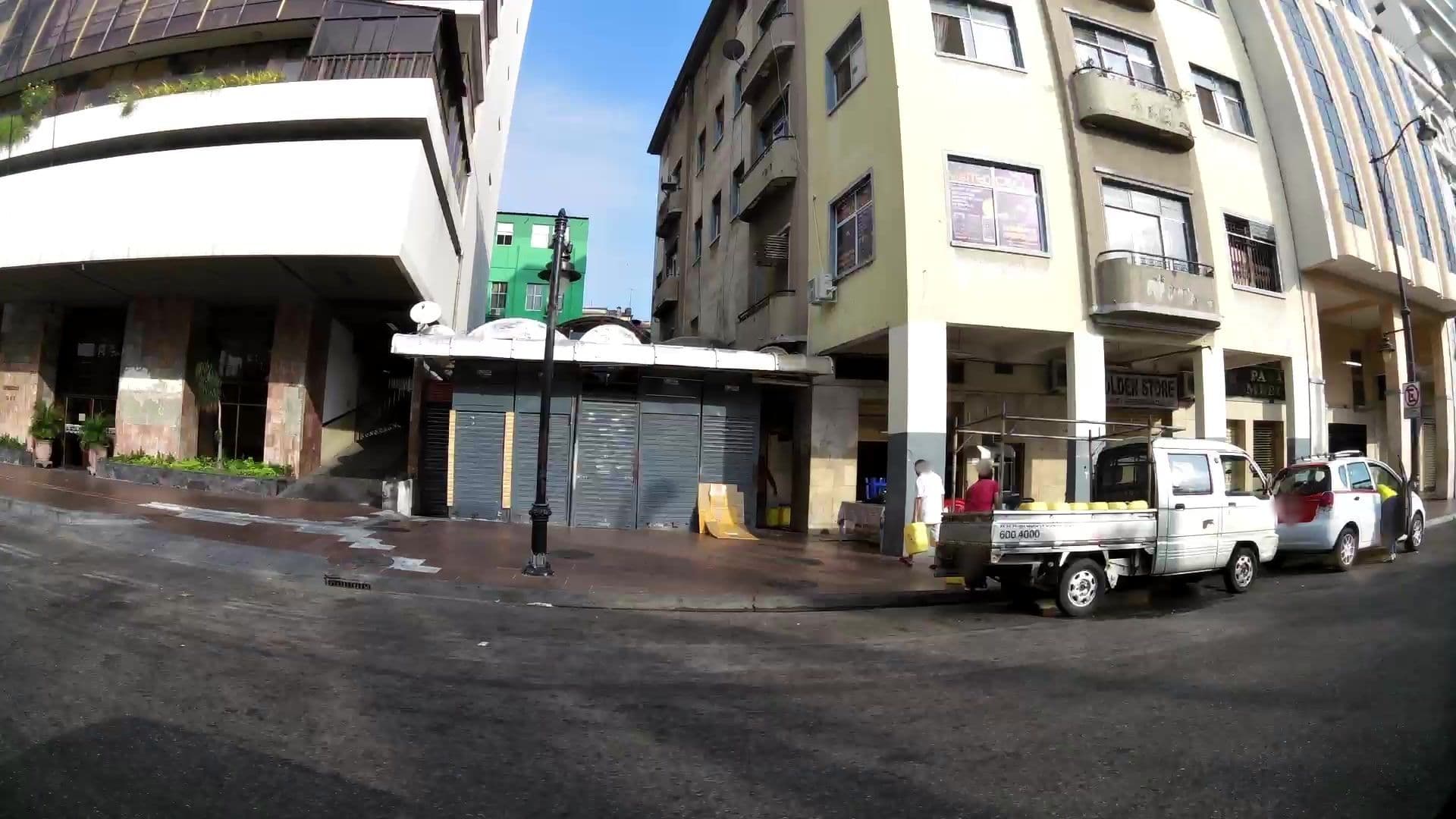 Street view near Hello!"Black Castle Guesthouse", Guayaquil — © kaartcam (CC BY-SA · Mapillary)