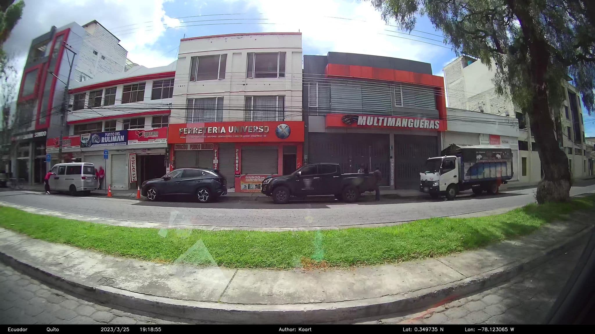 Street view near Hotel Montecarlo - Piscina & Desayuno Buffet Incluido, Ibarra — © kaart_2 (CC BY-SA · Mapillary)