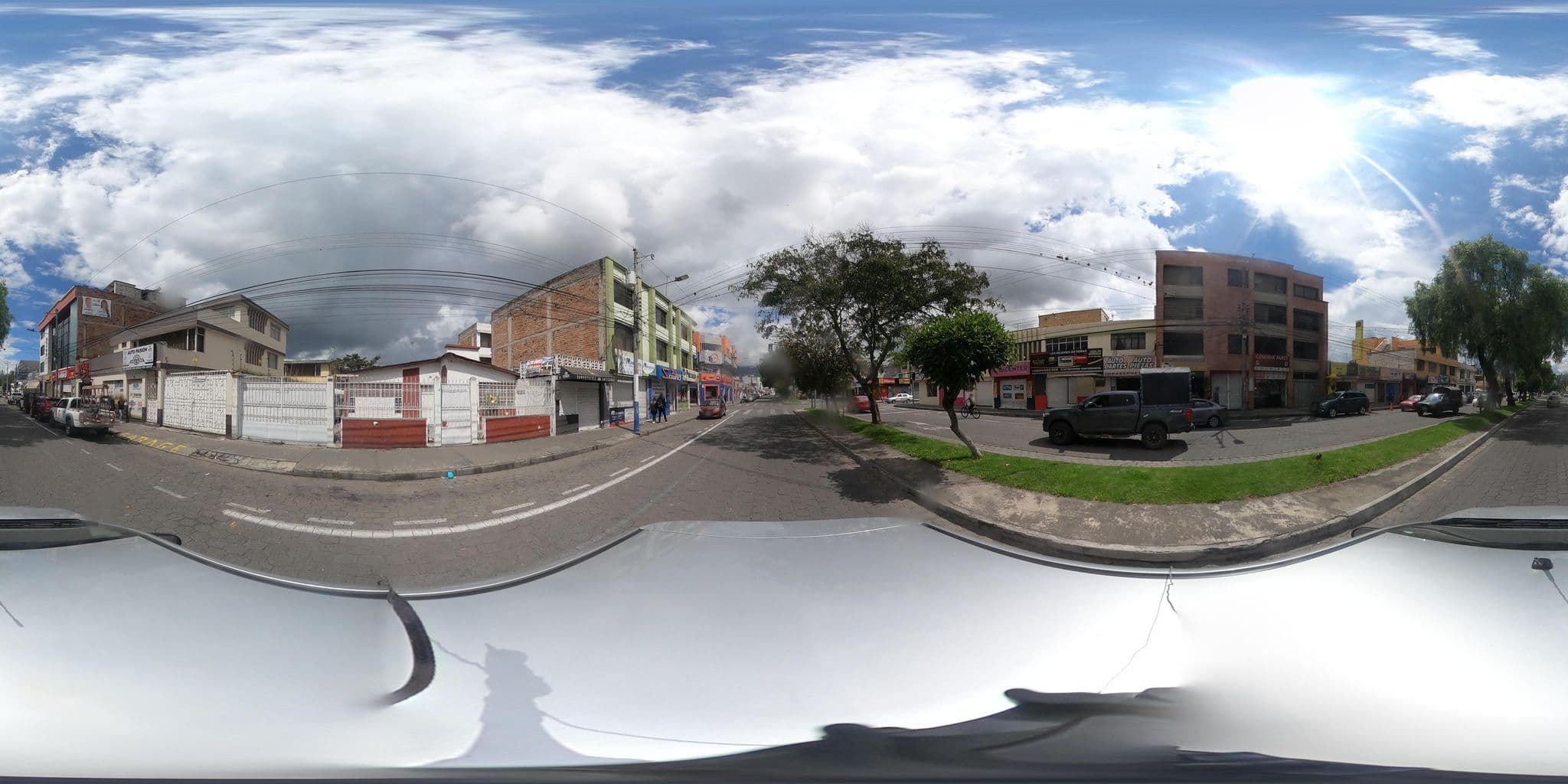 Street view near HOTEL SHANGHAI, Ibarra — © kaart_2 (CC BY-SA · Mapillary)