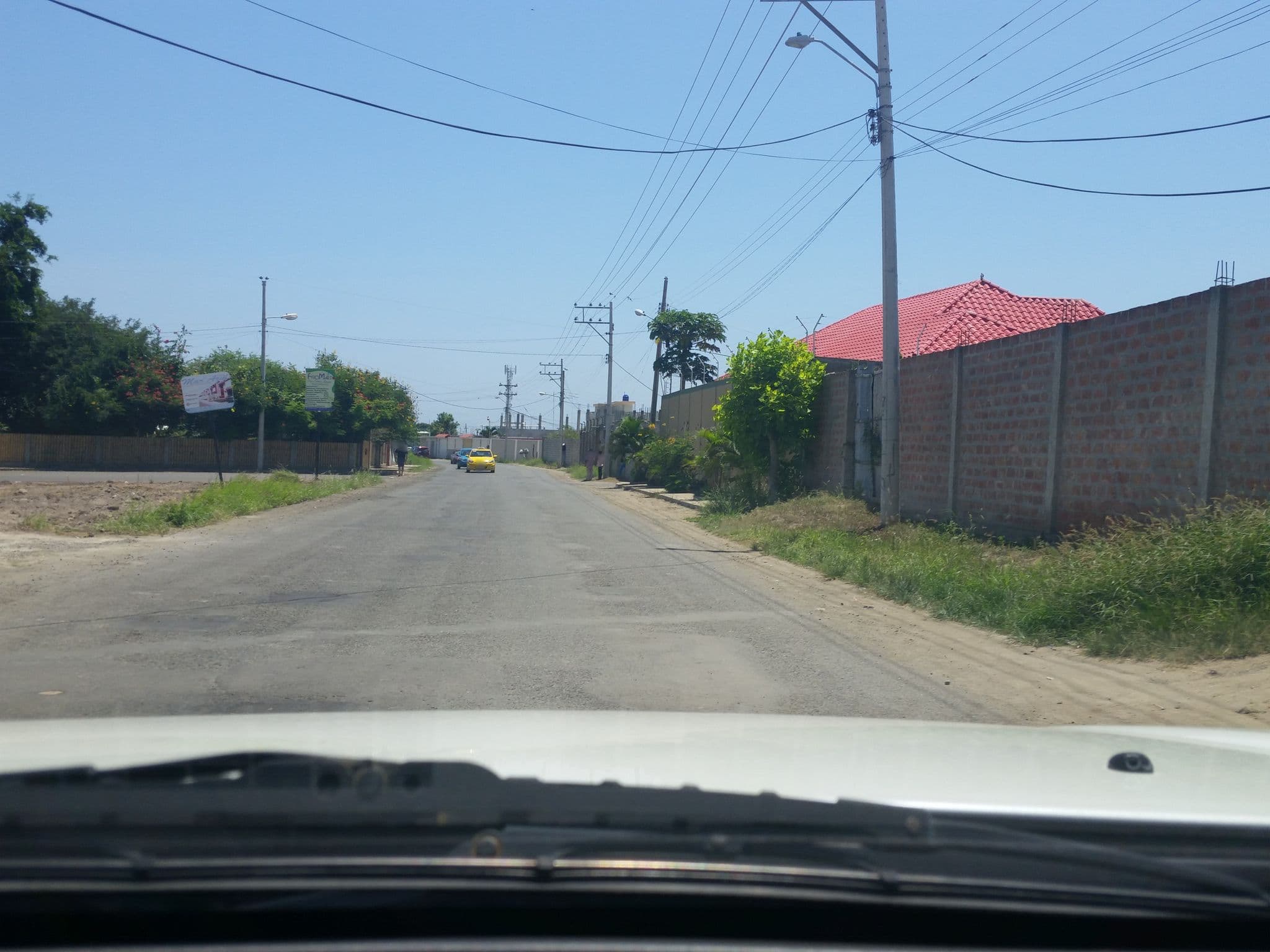 Street view near Mare S&M Hostal, Manta — © alejoc (CC BY-SA · Mapillary)