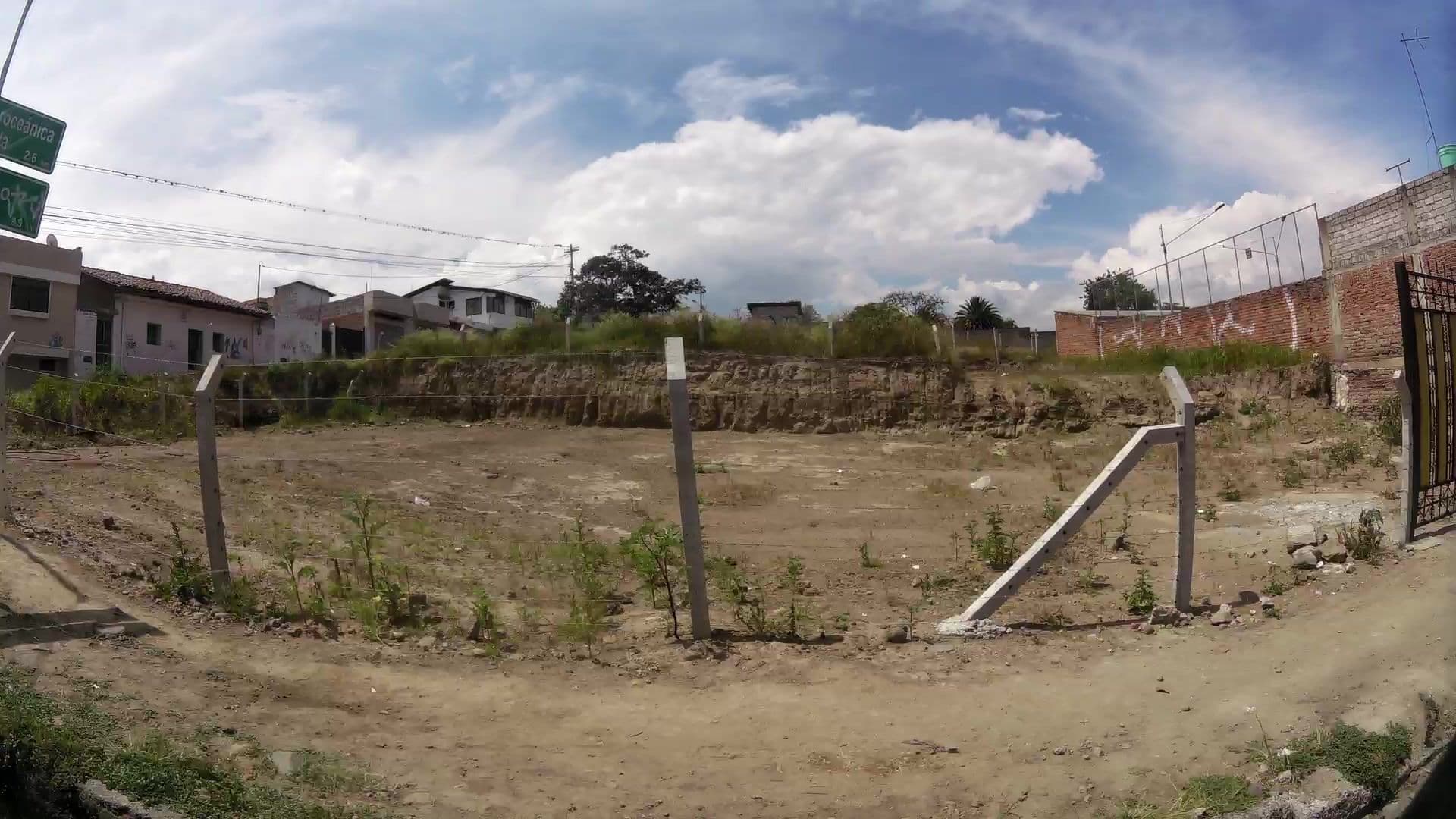 Street view near HOTEL CHAKIÑAN & EVENTOS /Tumbaco, Oyambarillo — © kaartcam (CC BY-SA · Mapillary)