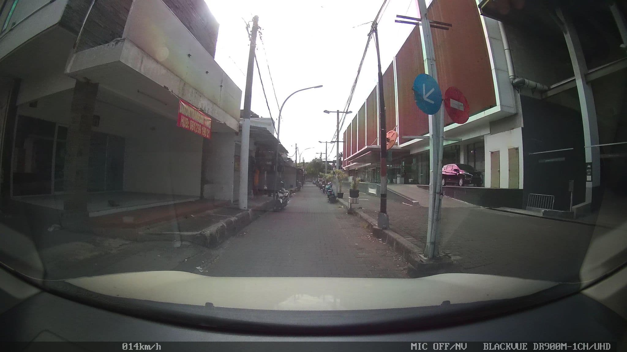 Street view near Bakung Beach Resort, Kuta