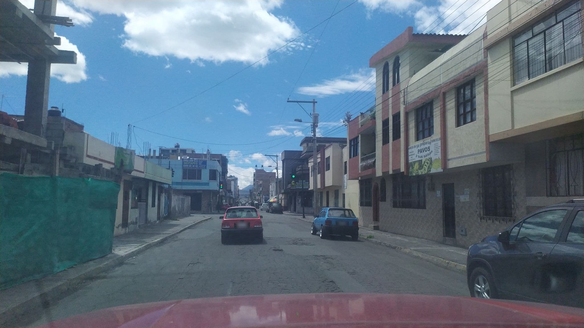 Street view near Puruwa Hostel, Riobamba — © pacarretero (CC BY-SA · Mapillary)