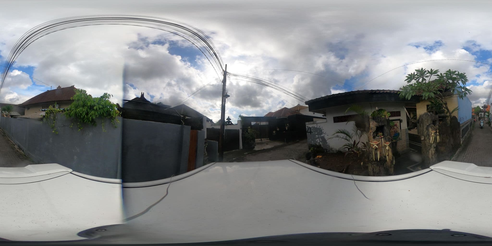 Street view near The Farmers Yard, Dalung