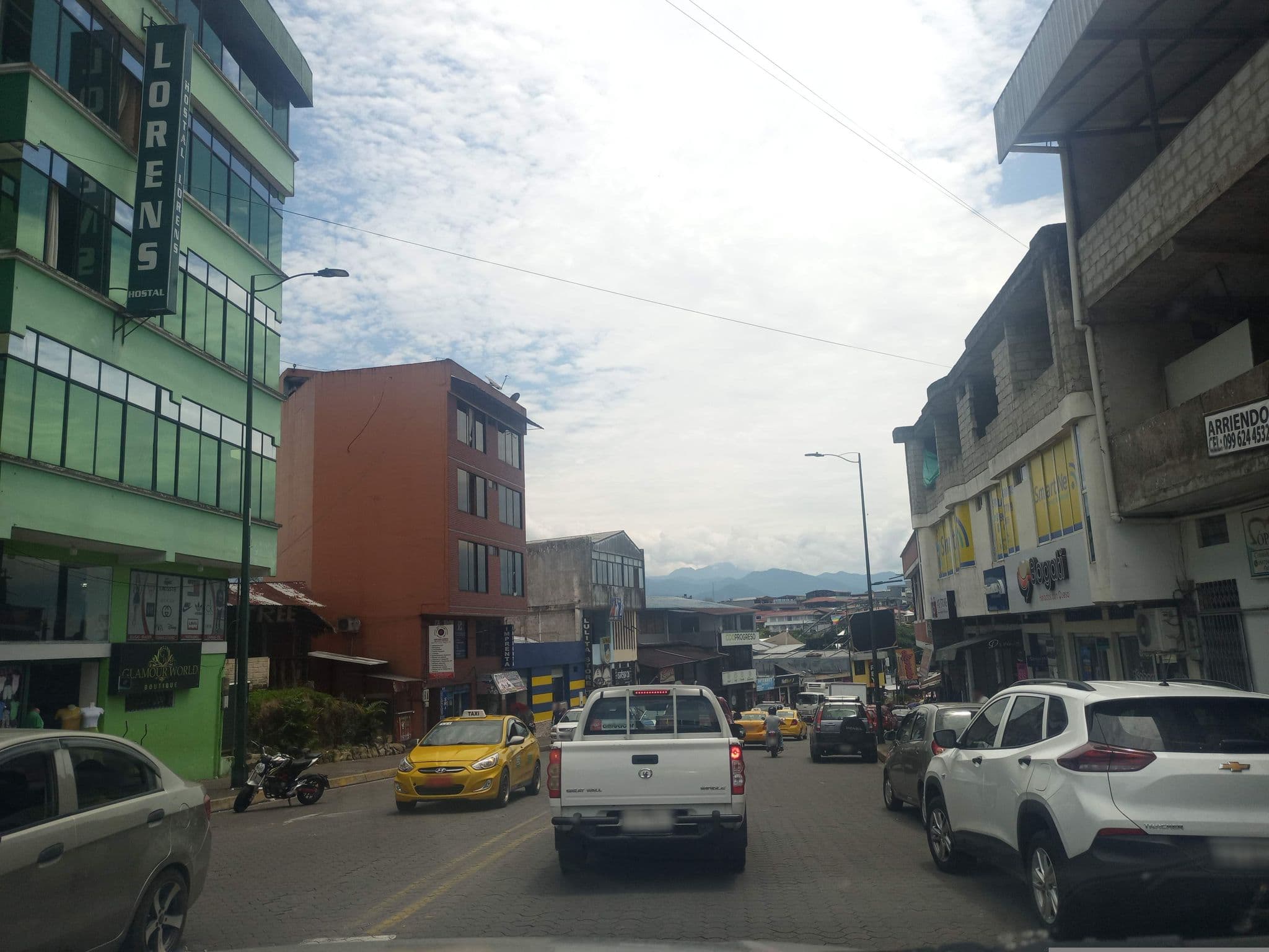 Street view near HOSTAL LOREN'S, Tena — © CarluchiTena (CC BY-SA · Mapillary)