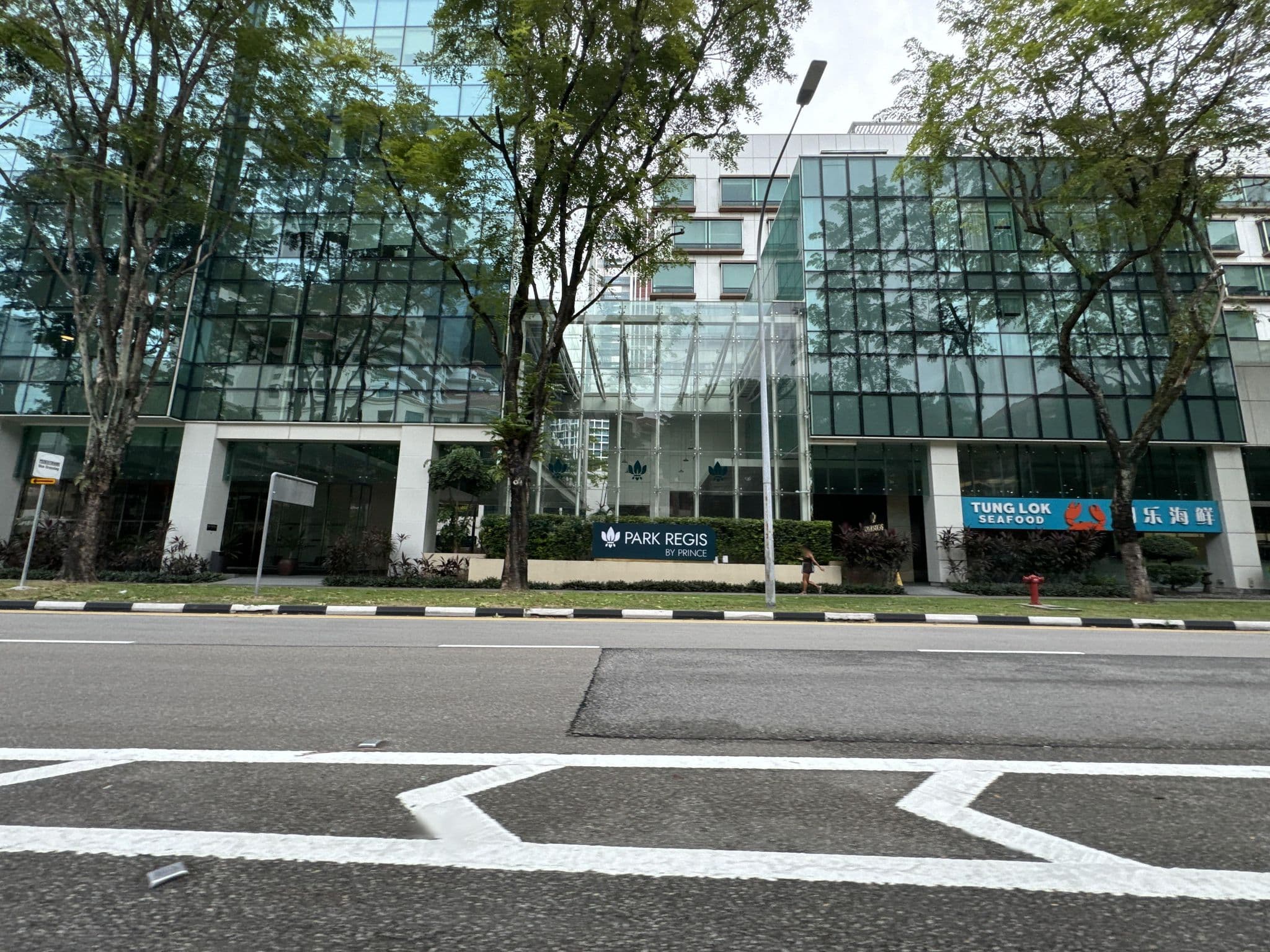 Street view near Park Regis by Prince Singapore, Singapore — © filipb (CC BY-SA · Mapillary)