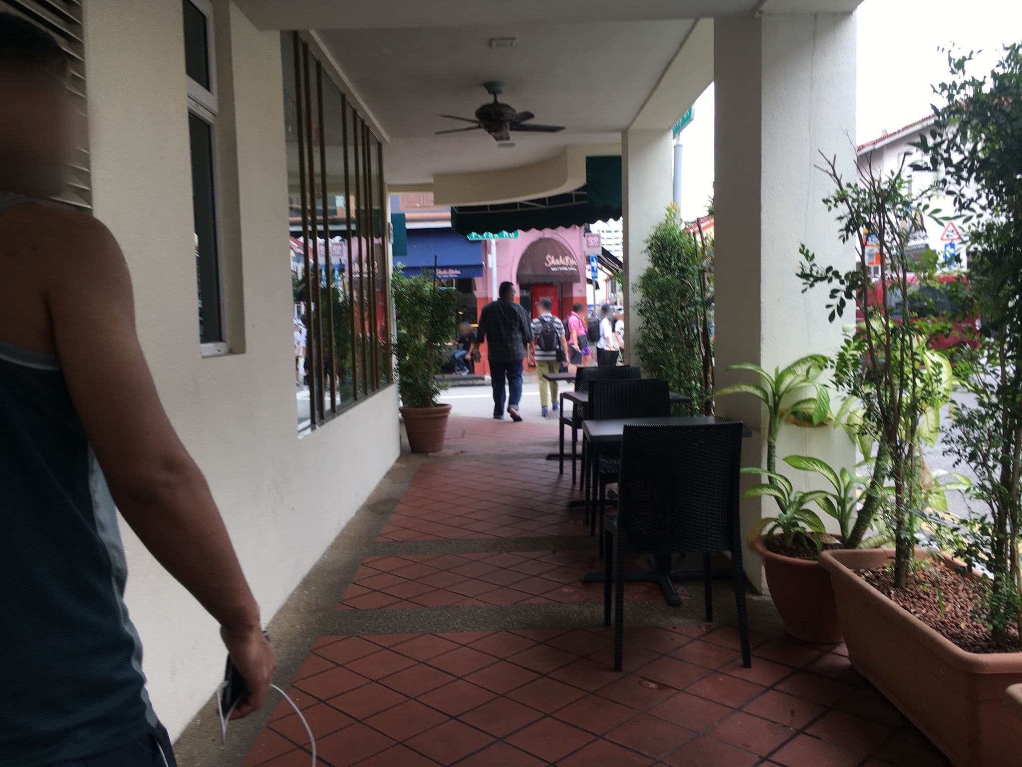 Street view near Checkers Backpackers, Rochor — © kaeyyy (CC BY-SA · Mapillary)
