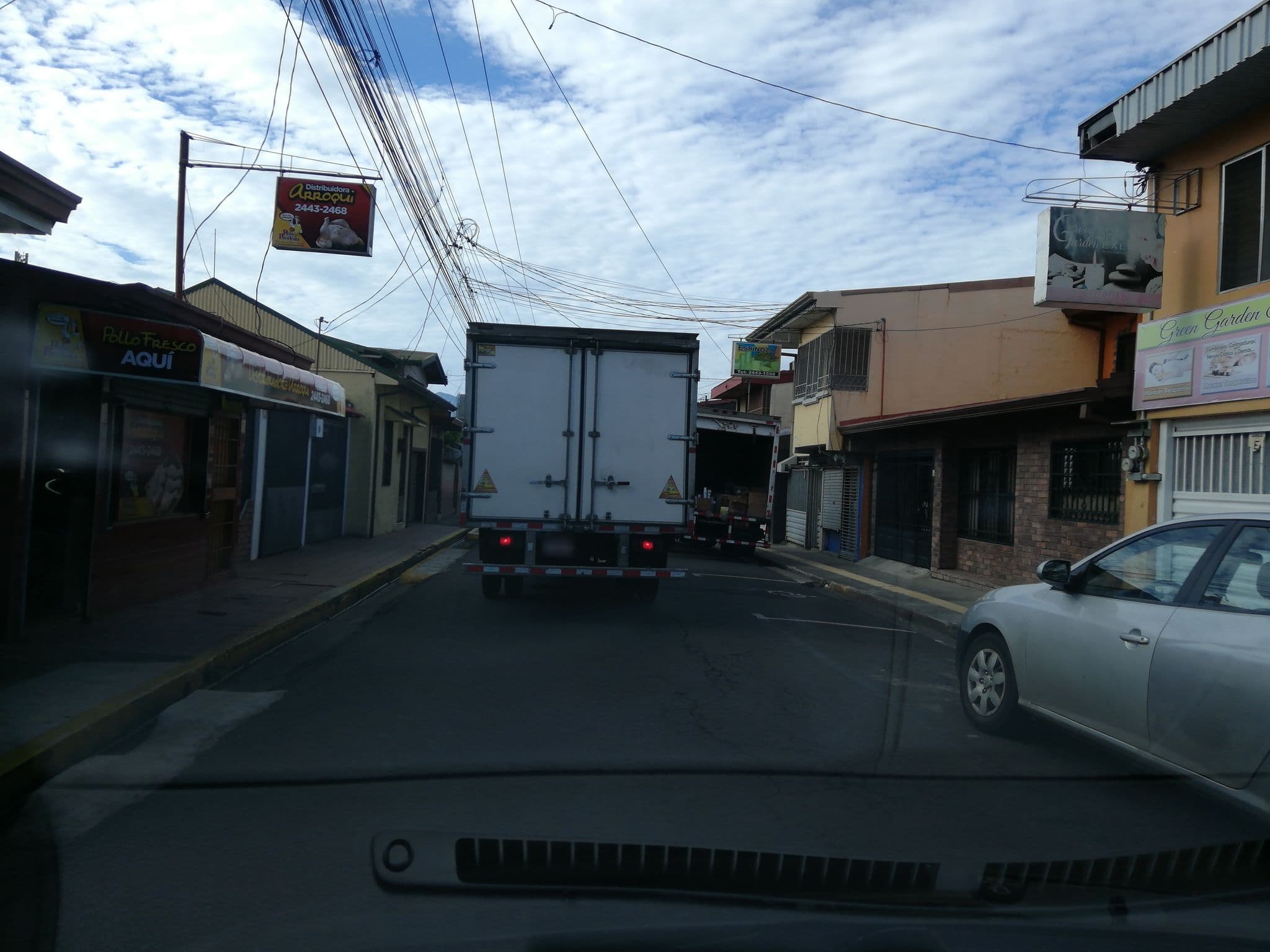 Street view near Hostal Casa Azul, Alajuela — © elotrojames (CC BY-SA · Mapillary)