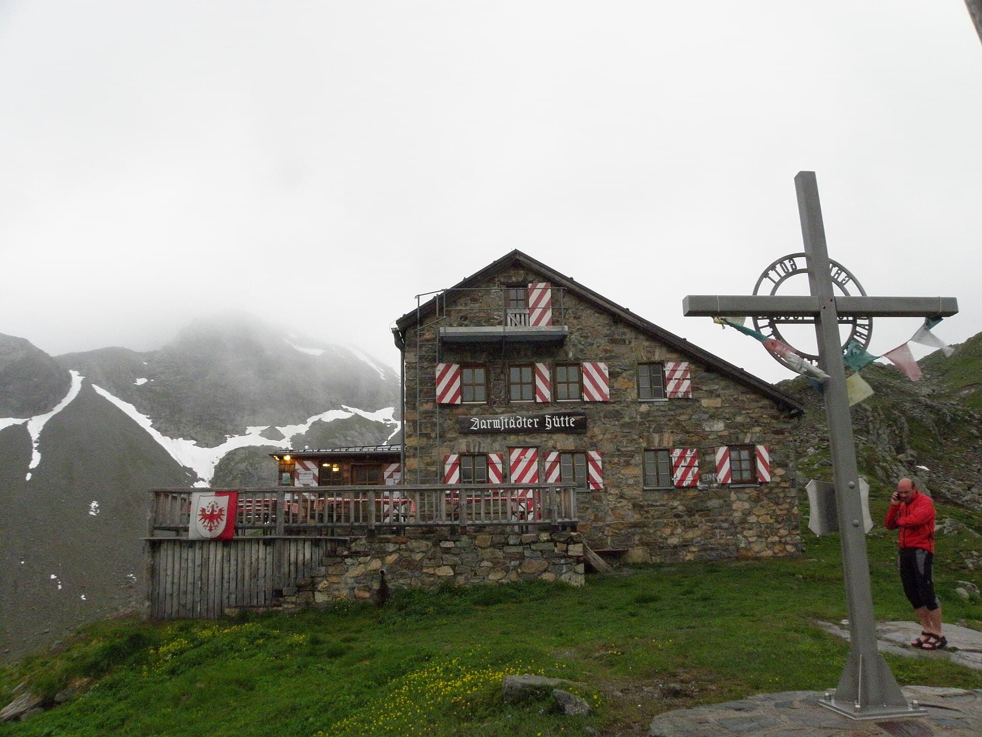 Darmstädter Hütte (via Wikimedia Commons, CC BY-SA 3.0)