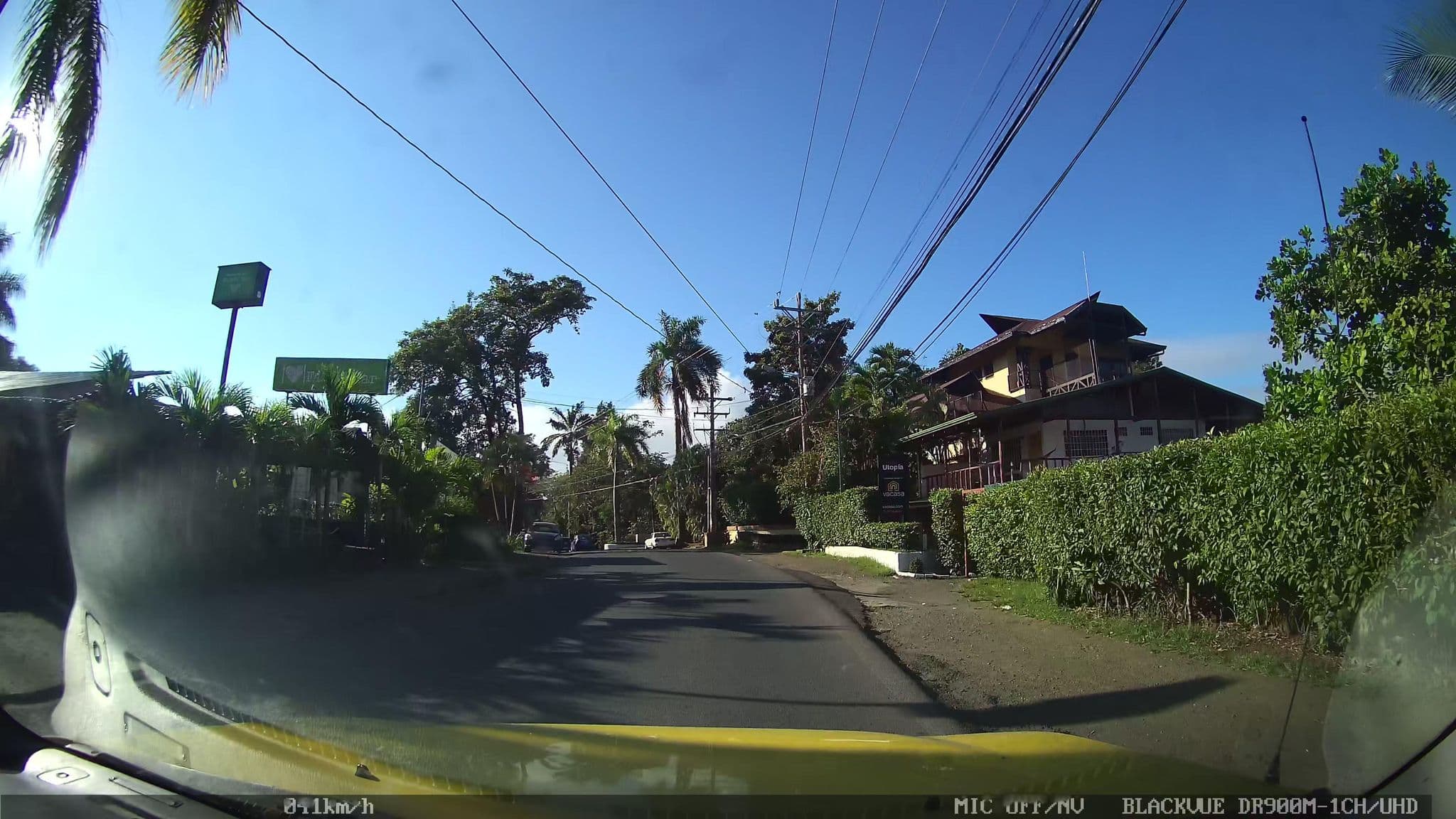 Street view near Mi Zaru beautiful sea view hotel, Quepos — © josealb (CC BY-SA · Mapillary)