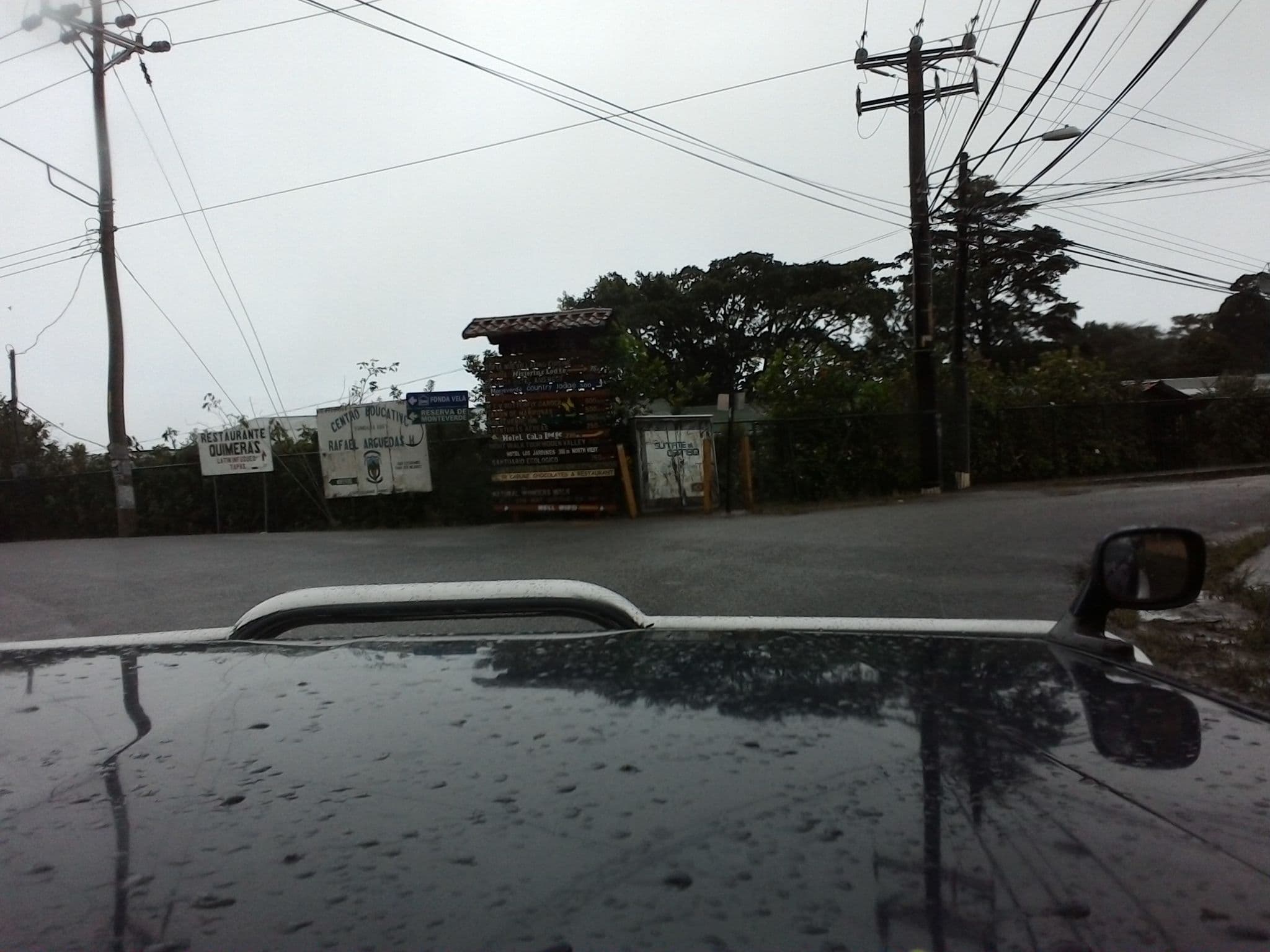 Street view near Hotel Las Ardillas Monteverde, Juntas — © fphg (CC BY-SA · Mapillary)