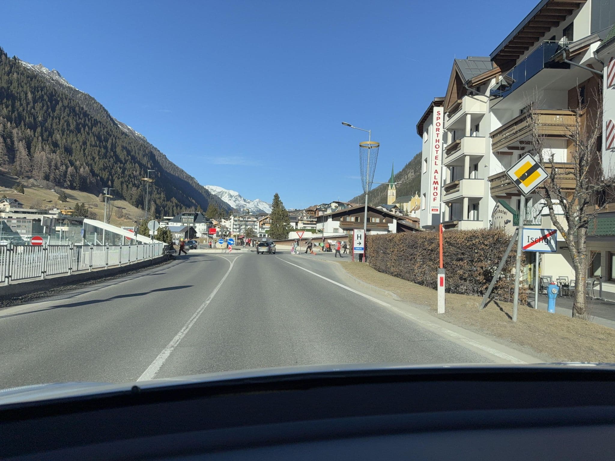 Street view near Gidis Hof, Ischgl — © ottor (CC BY-SA · Mapillary)