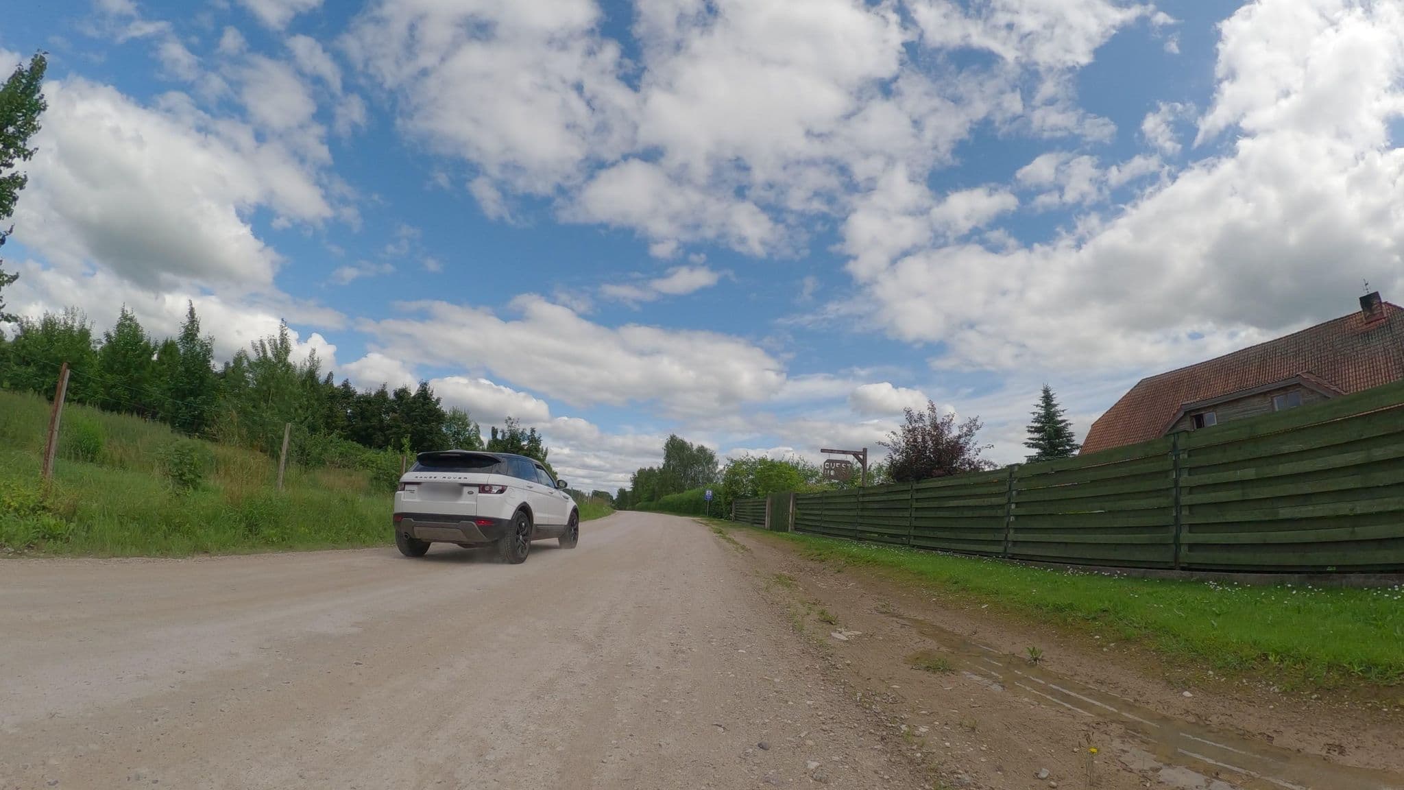 Street view near Viesu nams Vālodzes, Sigulda — © hellphoto (CC BY-SA · Mapillary)