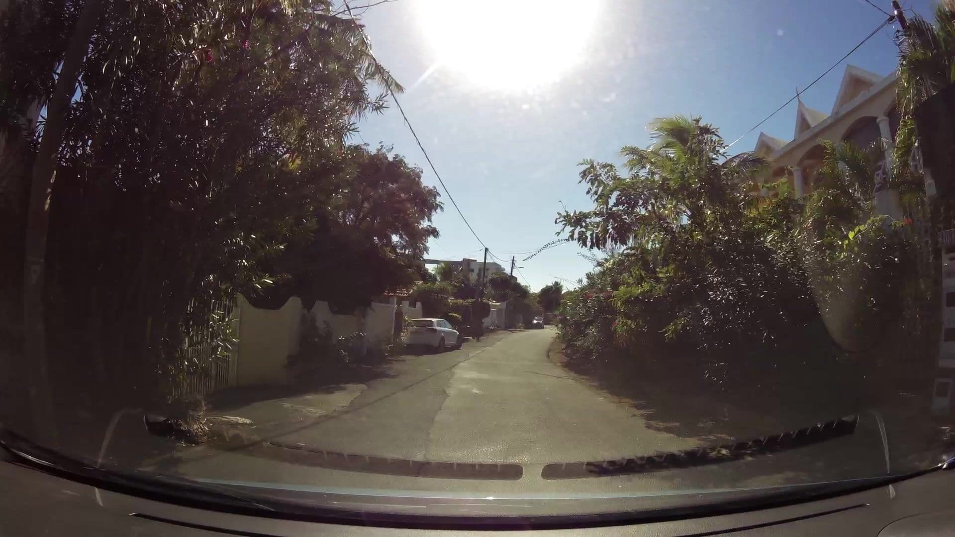 Street view near Maison flic en flac, Flic en Flac — © kaartcam (CC BY-SA · Mapillary)