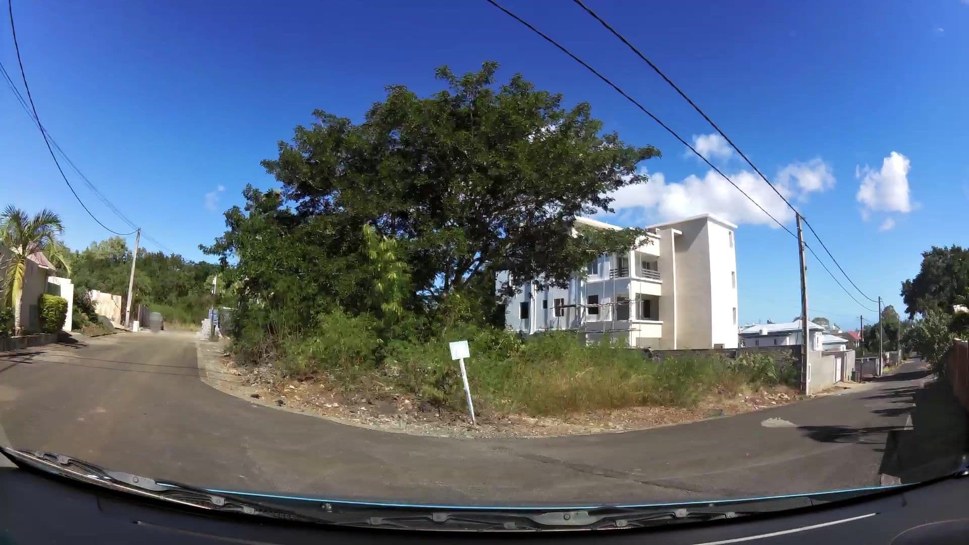 Street view near coral paradise E-05, Flic en Flac — © kaartcam (CC BY-SA · Mapillary)