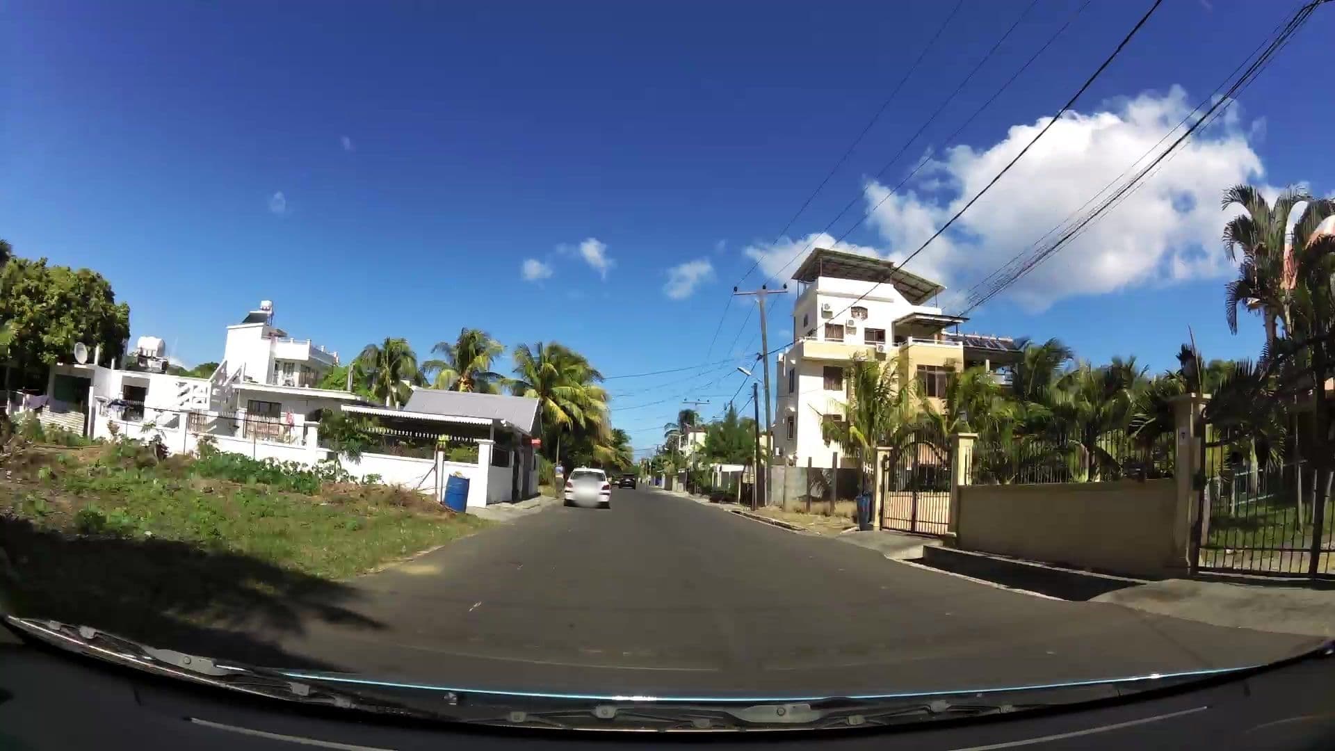 Street view near INDRAVILLA, Flic en Flac — © kaartcam (CC BY-SA · Mapillary)