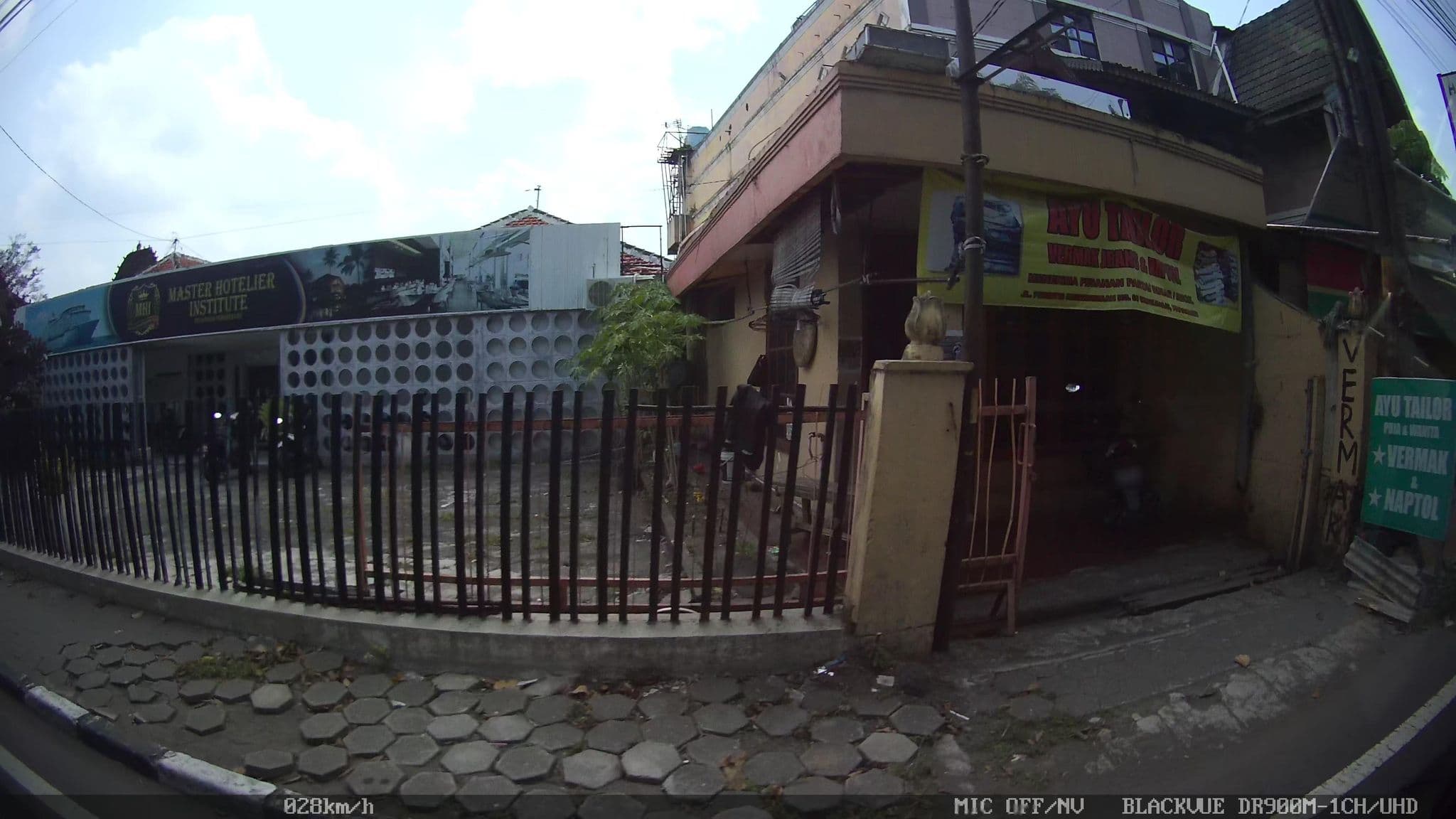 Street view near Hotel BIFA (Bintang Fajar), Yogyakarta — © kaart_1 (CC BY-SA · Mapillary)