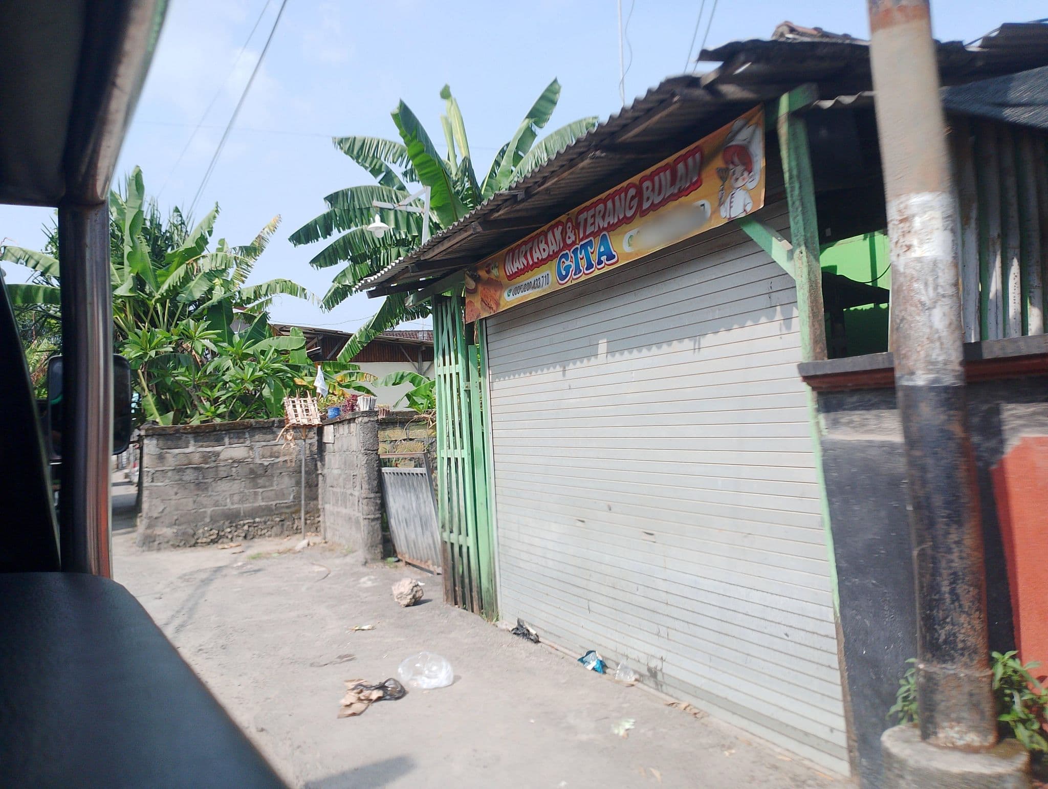 Street view near Kubu Nusa Hotel, Klungkung — © patricioximenes (CC BY-SA · Mapillary)
