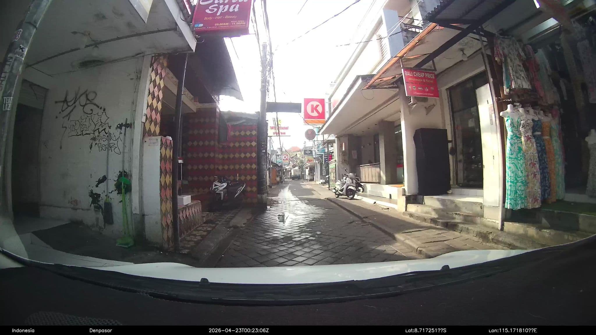 Street view near Tunjung Bali Inn, Kuta