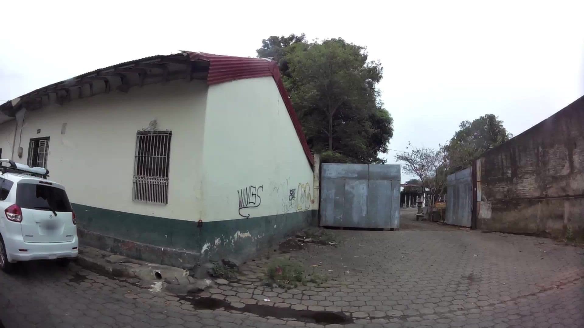 Street view near Hostal Harvest House, León — © kaartcam (CC BY-SA · Mapillary)