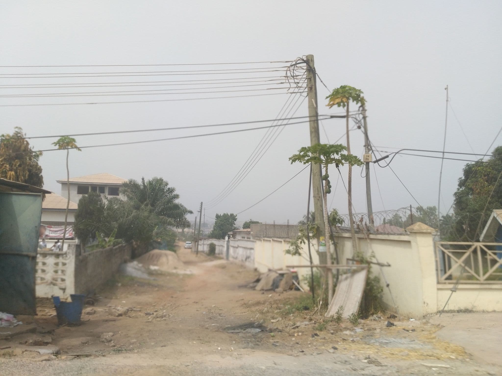 Street view near KWAKU BOADI MEMORIAL LODGE, New Tafo — © ralebipim (CC BY-SA · Mapillary)