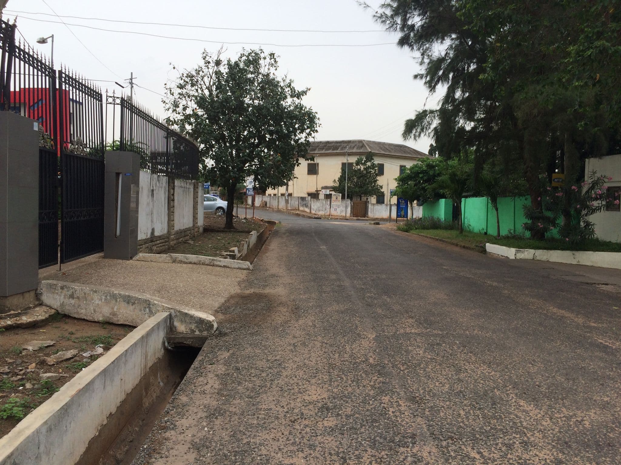 Street view near Grace Jones Hotels-Osu, Osu — © mawutor (CC BY-SA · Mapillary)