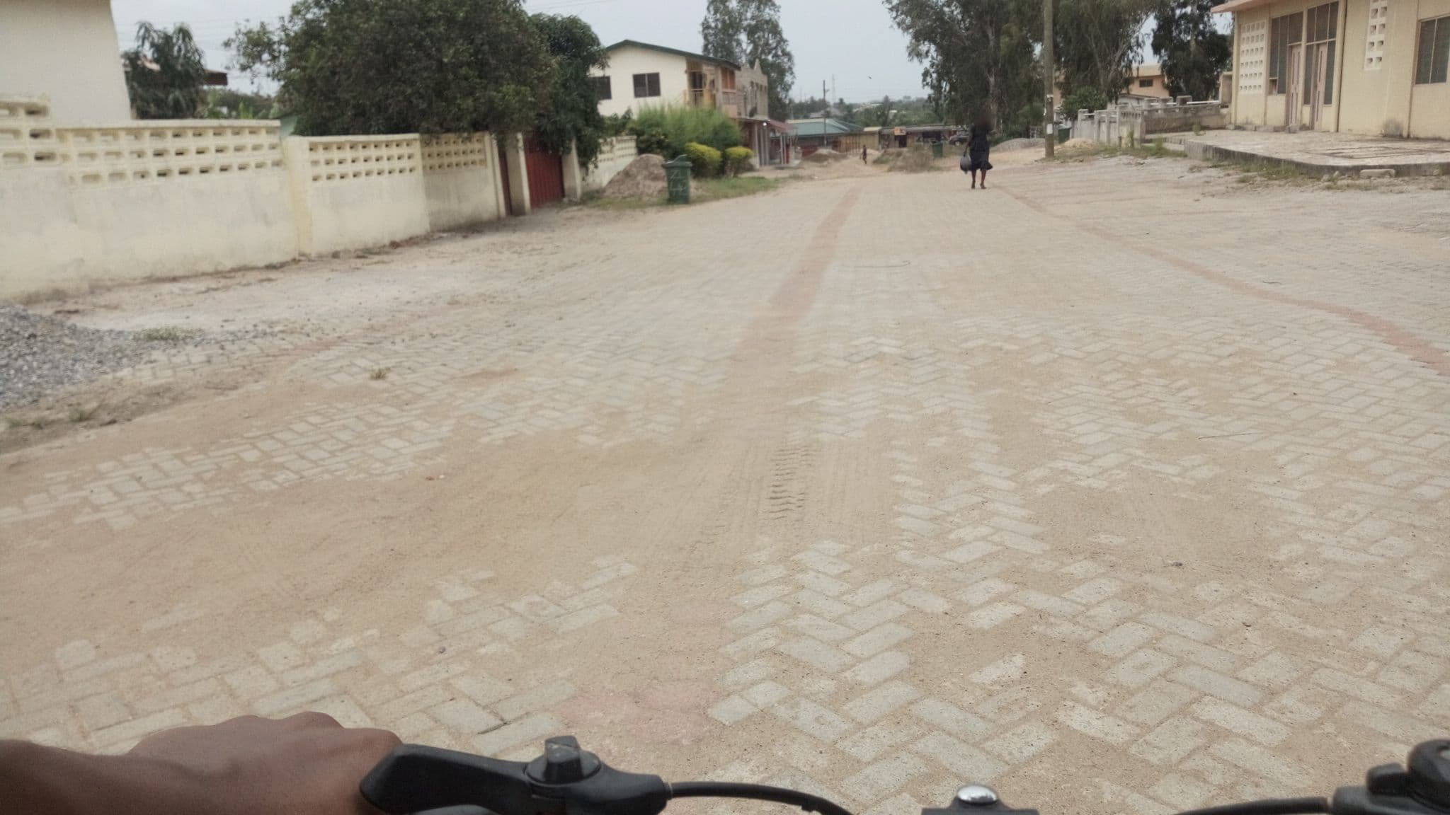 Street view near Windy Lodge Old Site, Winneba — © ameleke (CC BY-SA · Mapillary)