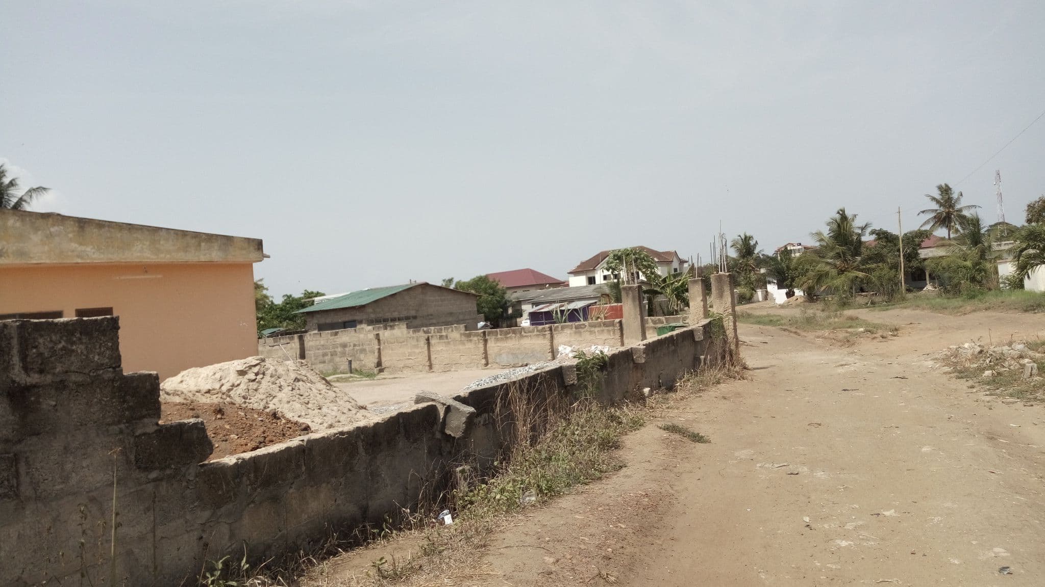 Street view near Ginageo Hostel, Winneba — © ameleke (CC BY-SA · Mapillary)