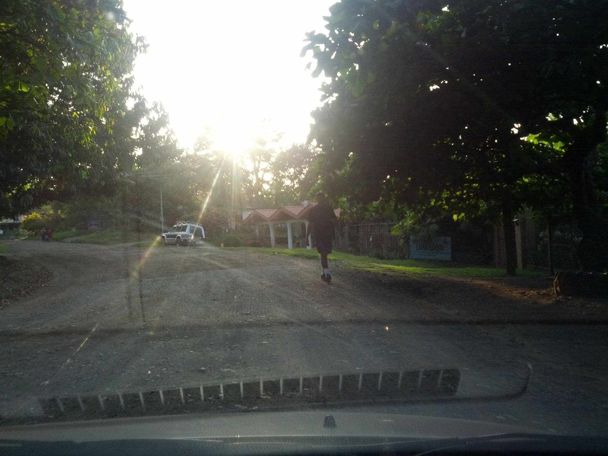Street view near Botanika Osa Peninsula, Curio Collection by Hilton, Golfito — © elotrojames (CC BY-SA · Mapillary)