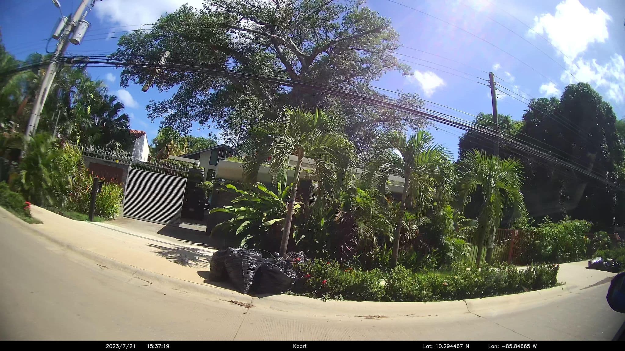 Street view near The Coast Beachfront Hotel, Tamarindo — © kaart_2 (CC BY-SA · Mapillary)