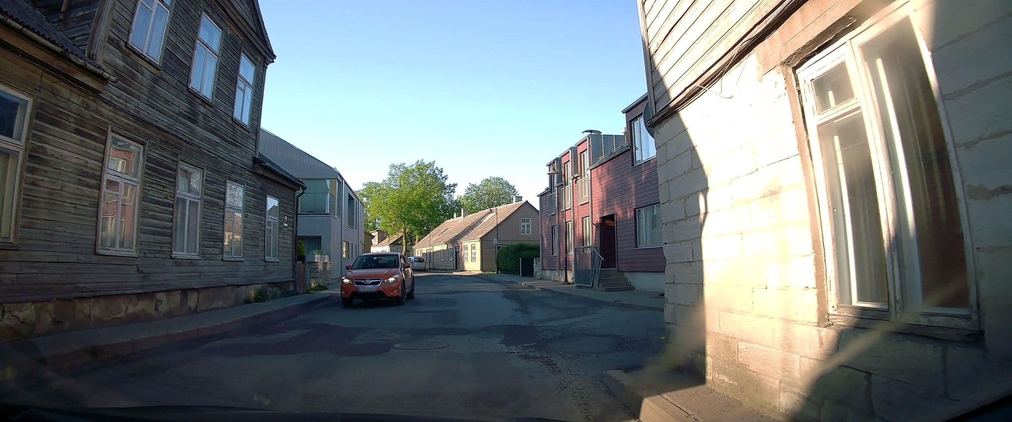Street view near Tolli 12 Apartment, Kuressaare — © ESTmapper1001 (CC BY-SA · Mapillary)