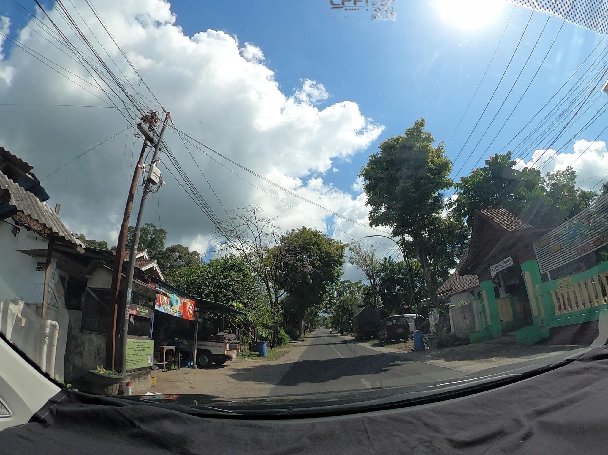Street view near Homestay Bu Yusi/Asnan, Banyuwangi — © Kaart_Local (CC BY-SA · Mapillary)