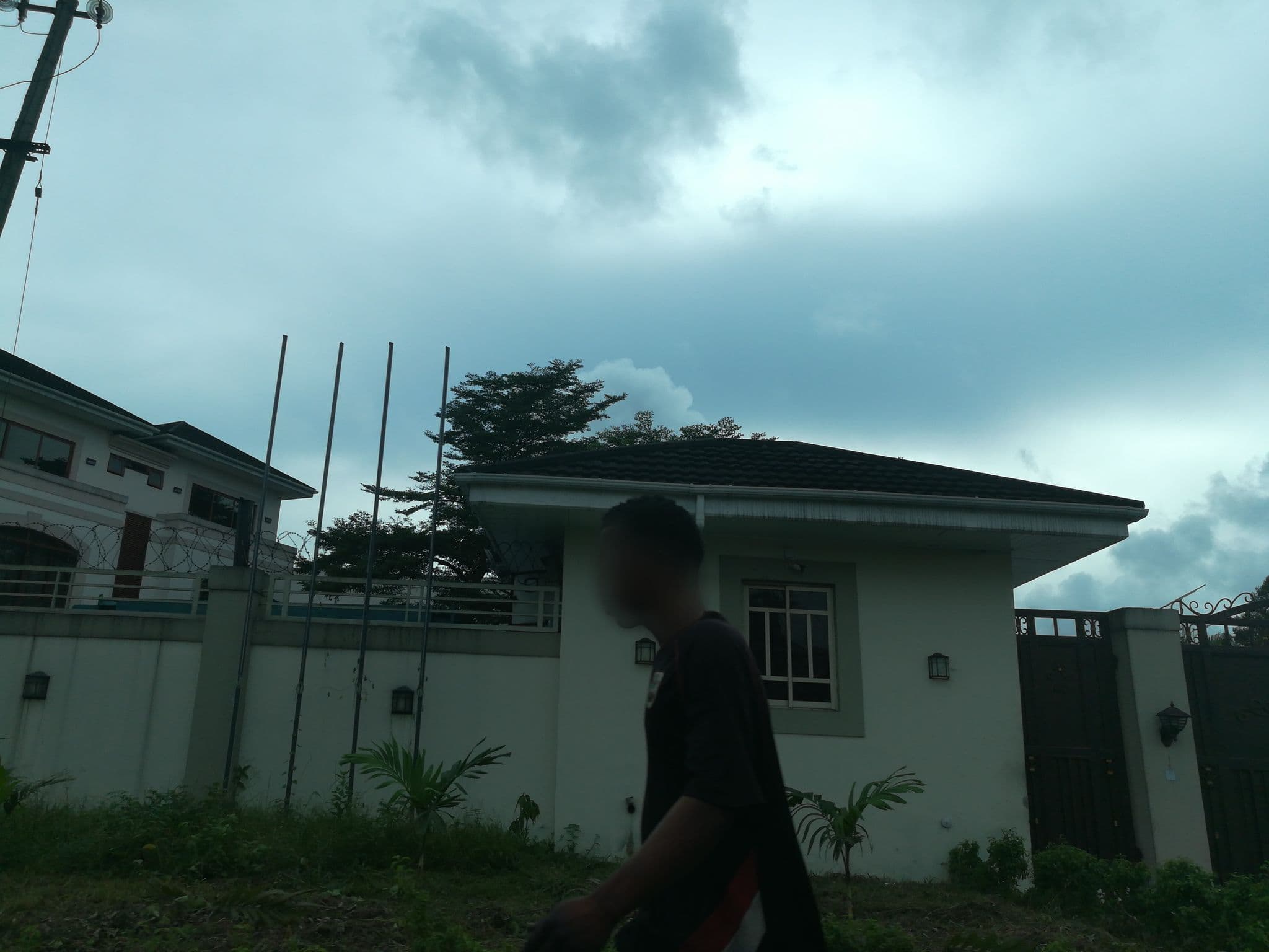 Street view near Xteem Luxury Hotel & Suites, Port Harcourt — © ralebipim (CC BY-SA · Mapillary)