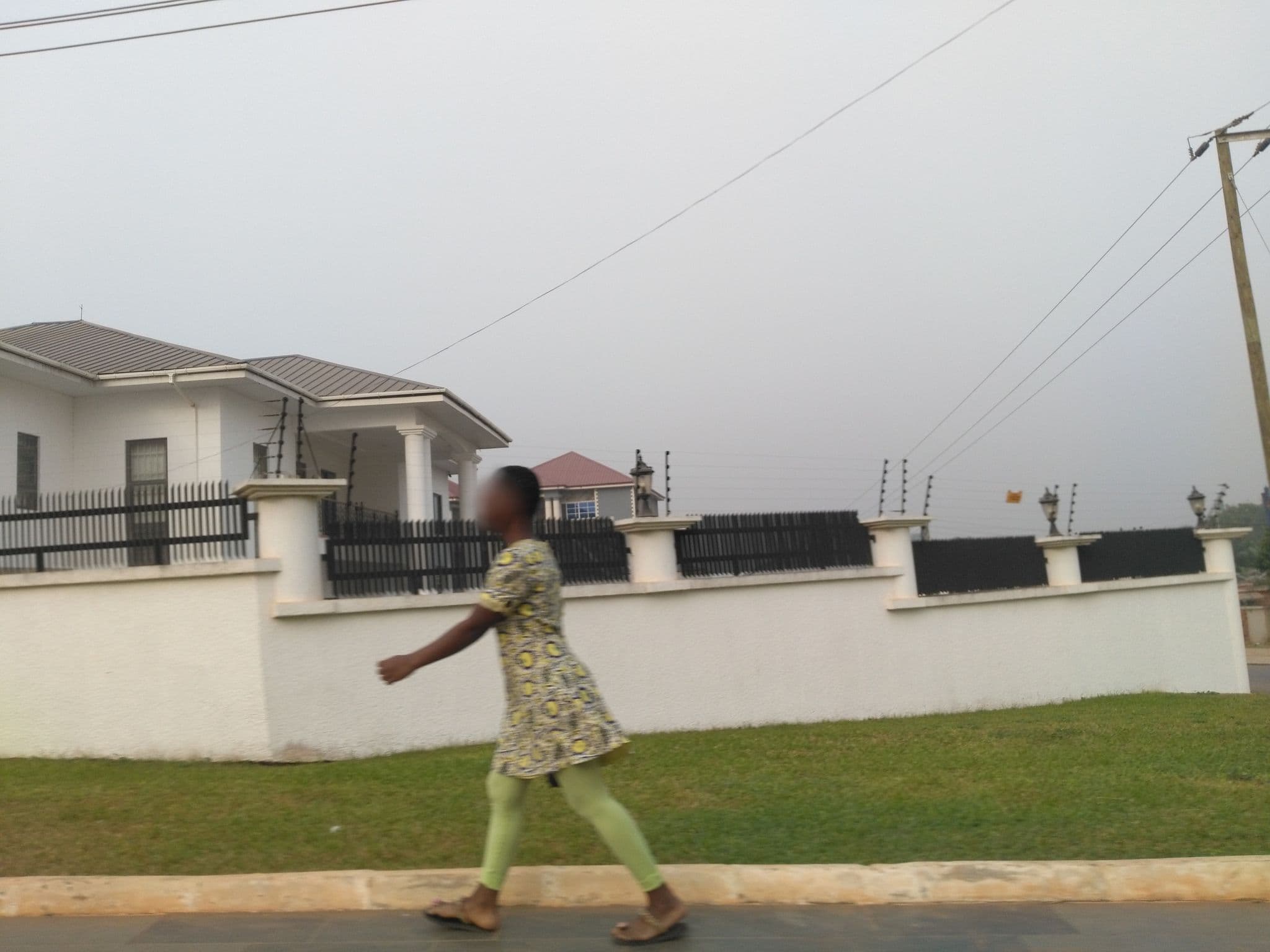 Street view near Gyamfuaa court Apartments, Kumasi — © ralebipim (CC BY-SA · Mapillary)