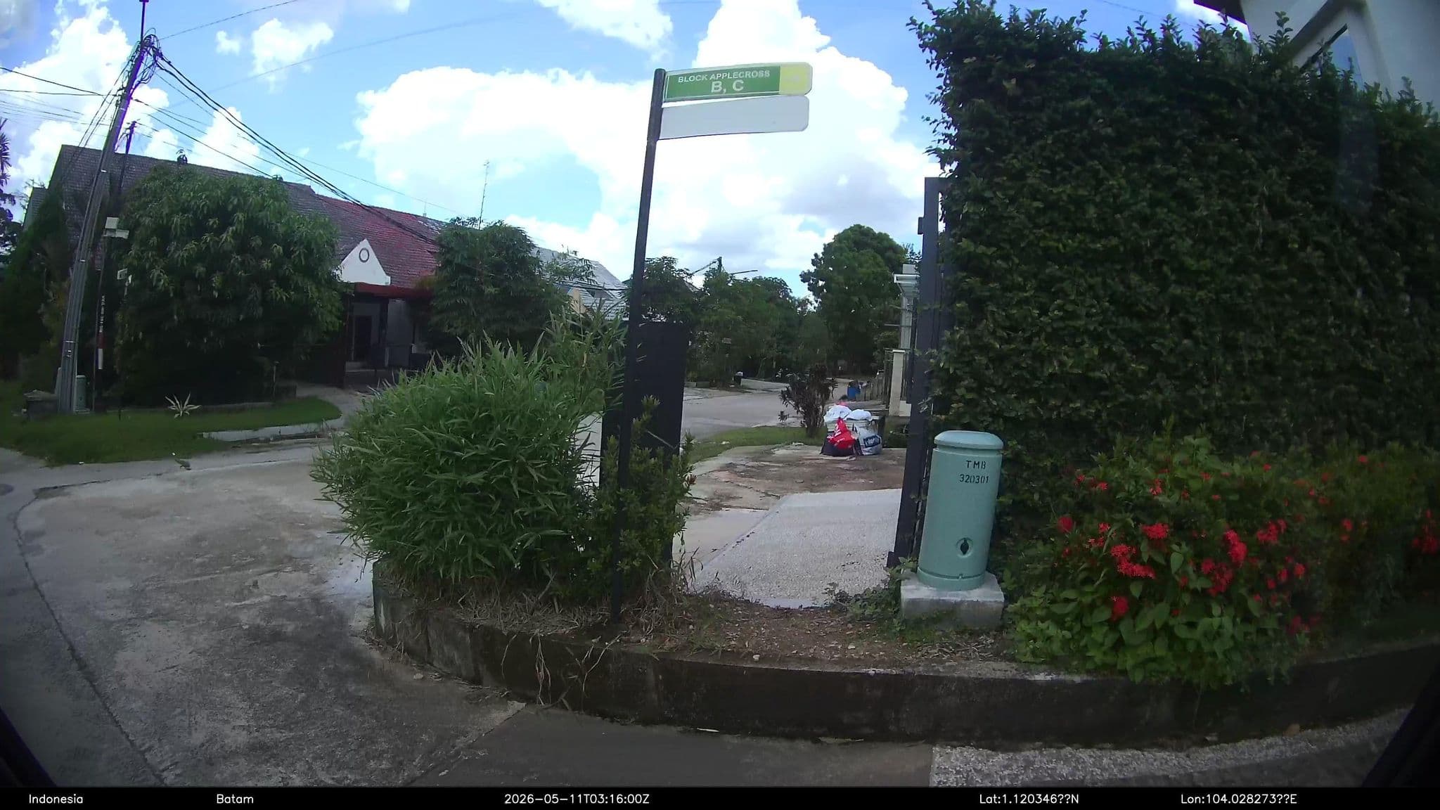 Street view near alinson boutique resident, Batam