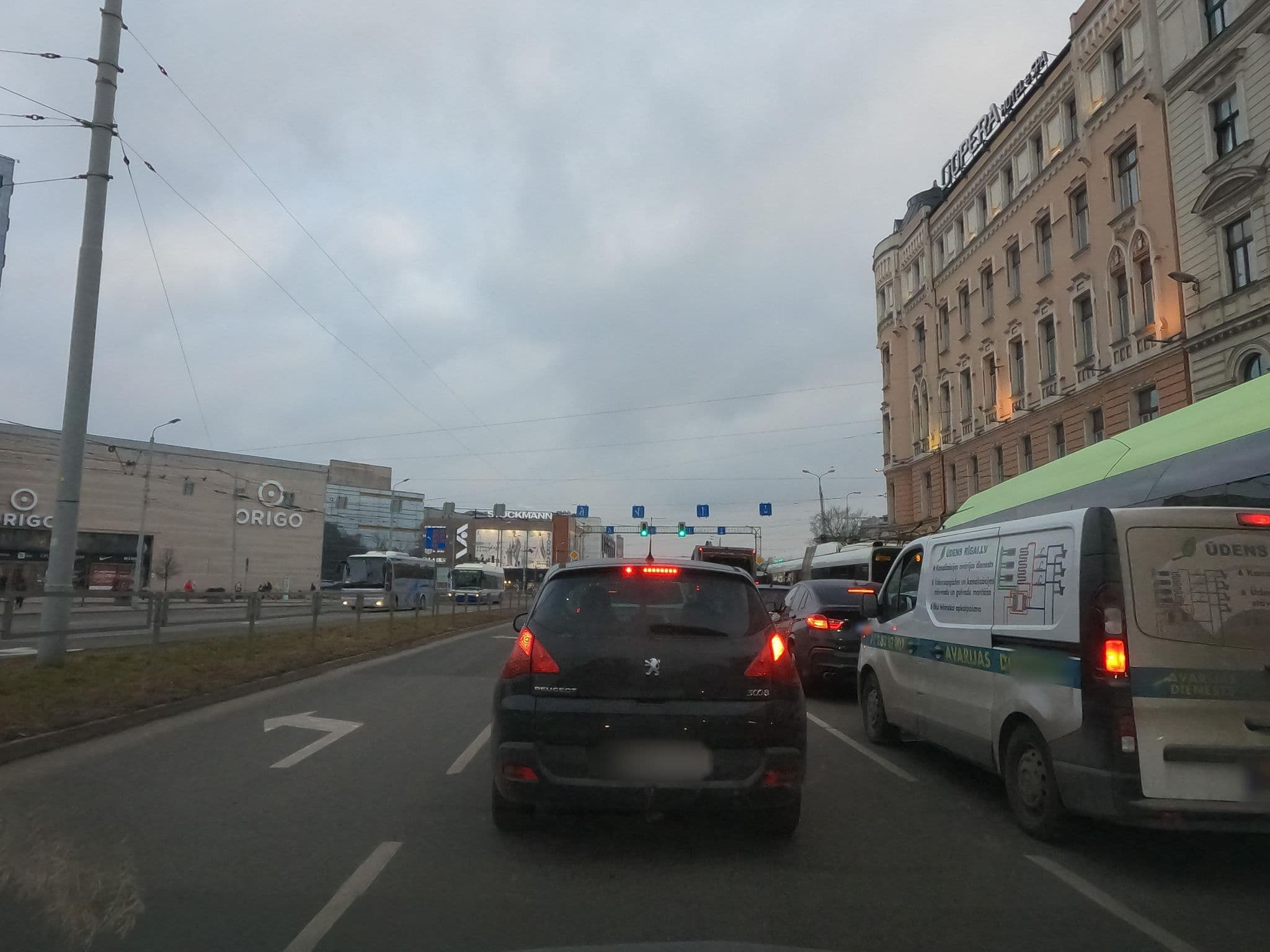Street view near Dreams hostel, Riga — © karlis (CC BY-SA · Mapillary)
