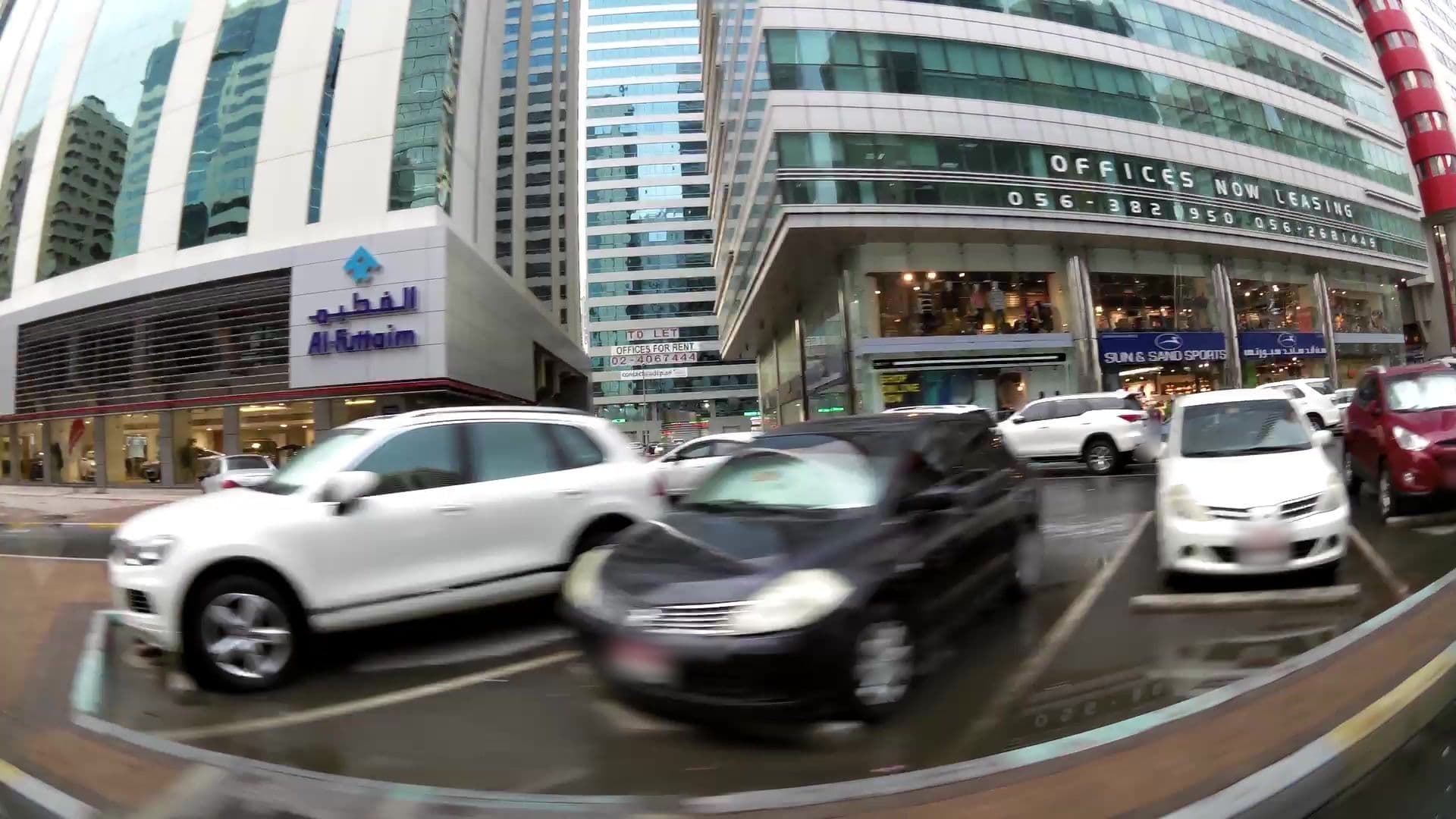 Street view near Al Diar Dana Hotel, Abu Dhabi — © kaartcam (CC BY-SA · Mapillary)