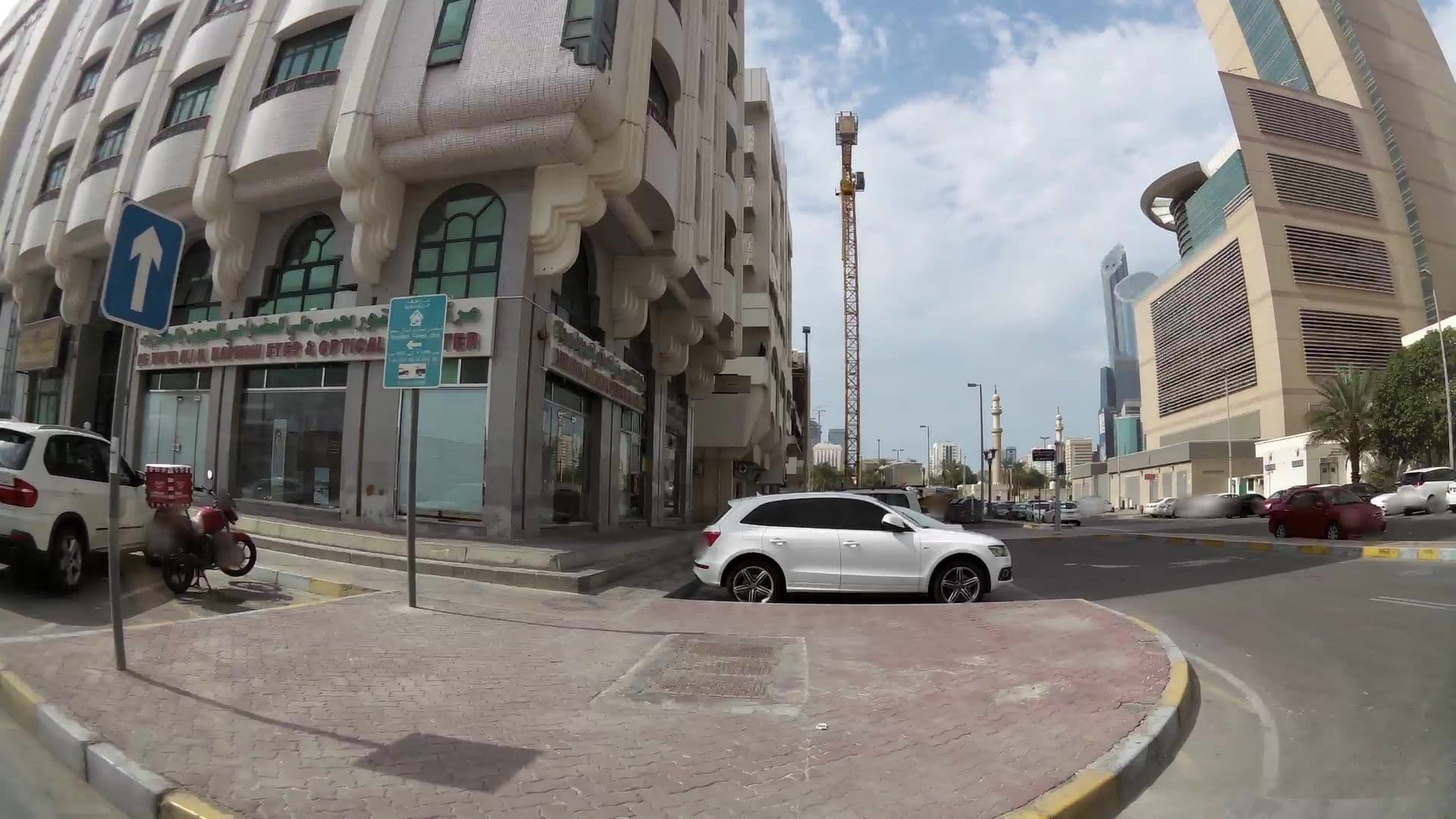 Street view near Sunrise Inn by Lavish Hub, Abu Dhabi — © kaartcam (CC BY-SA · Mapillary)