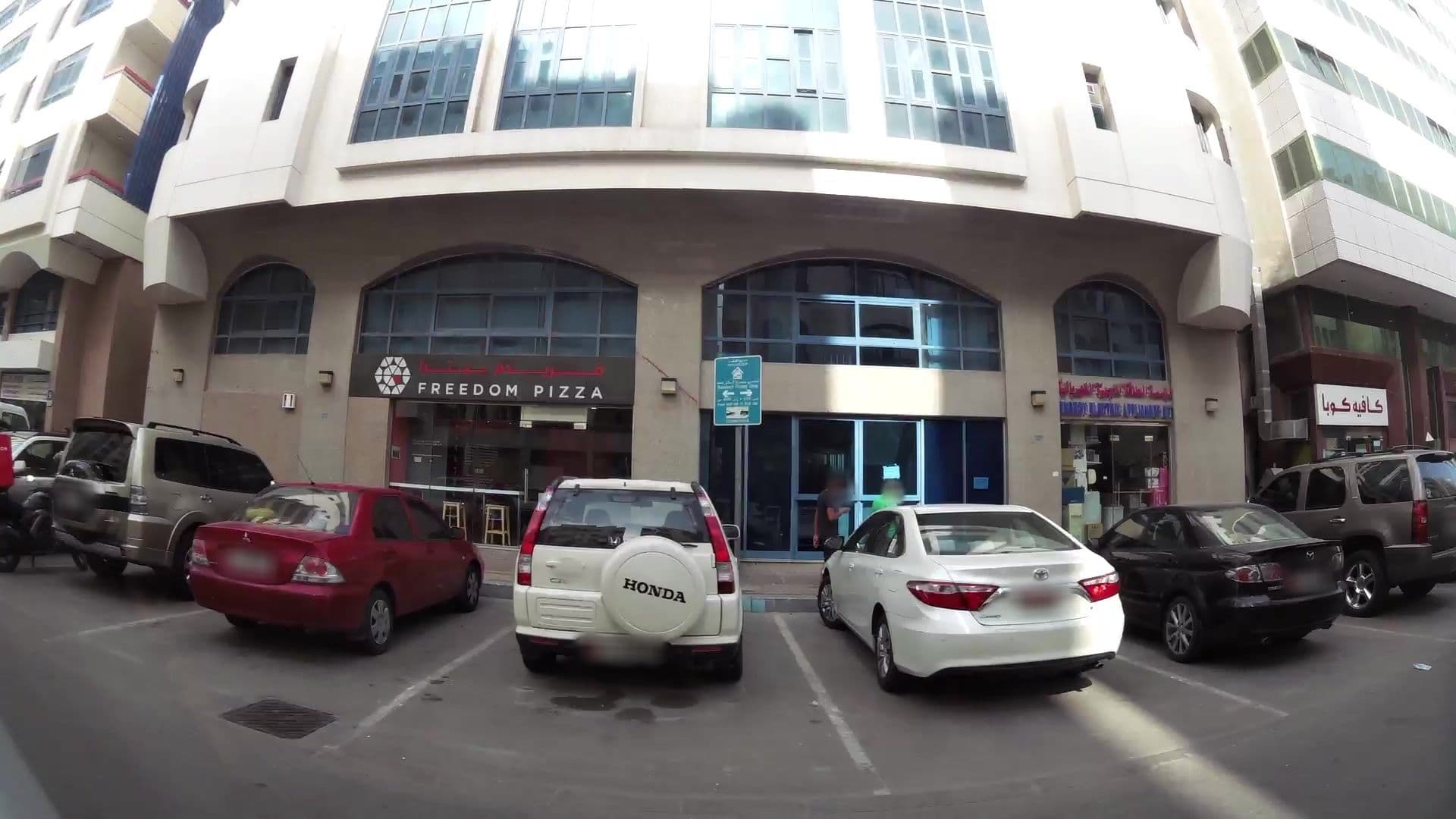 Street view near Primeluxe Inn by Lavish Hub, Abu Dhabi — © kaartcam (CC BY-SA · Mapillary)