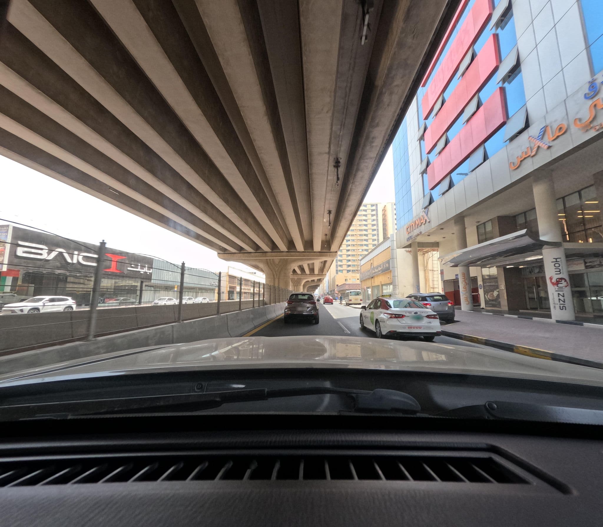Street view near Citymax Hotel Sharjah, Sharjah — © Xinon (CC BY-SA · Mapillary)