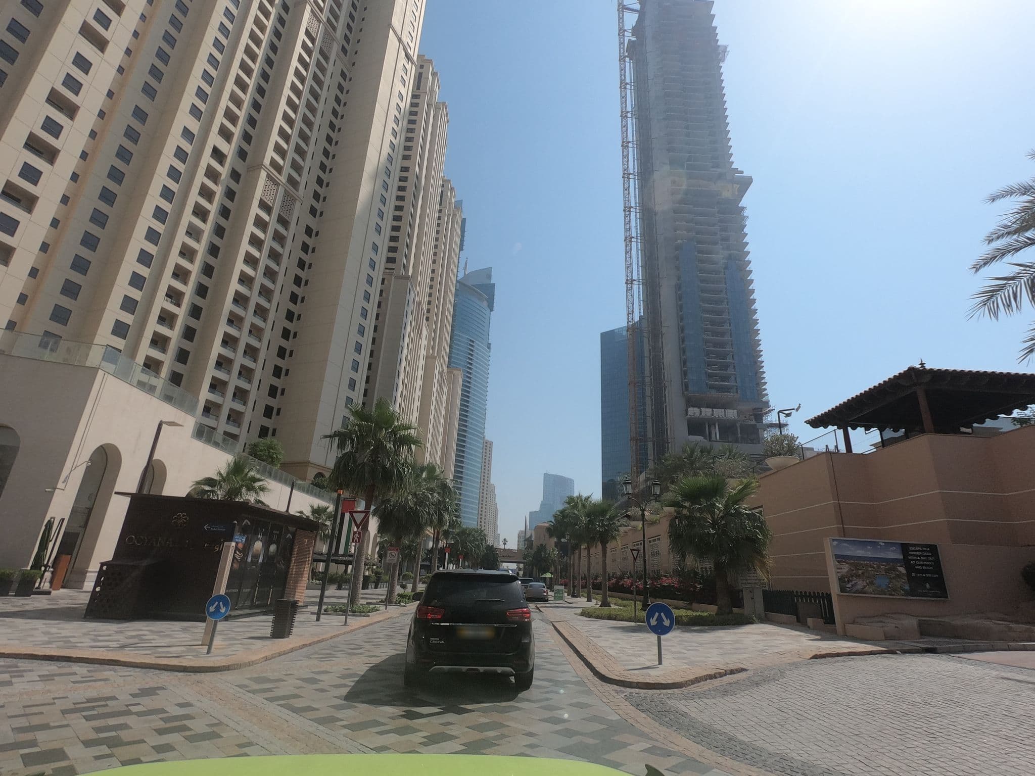 Street view near View Marina Host, Dubai Marina — © countzero5 (CC BY-SA · Mapillary)