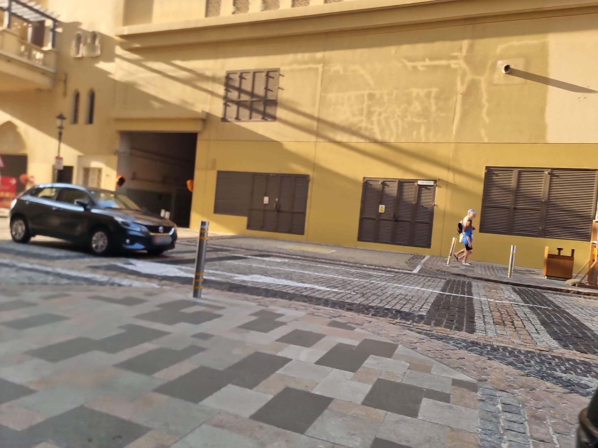Street view near Devine Homes JBR Marina, Dubai Marina — © mapfool (CC BY-SA · Mapillary)