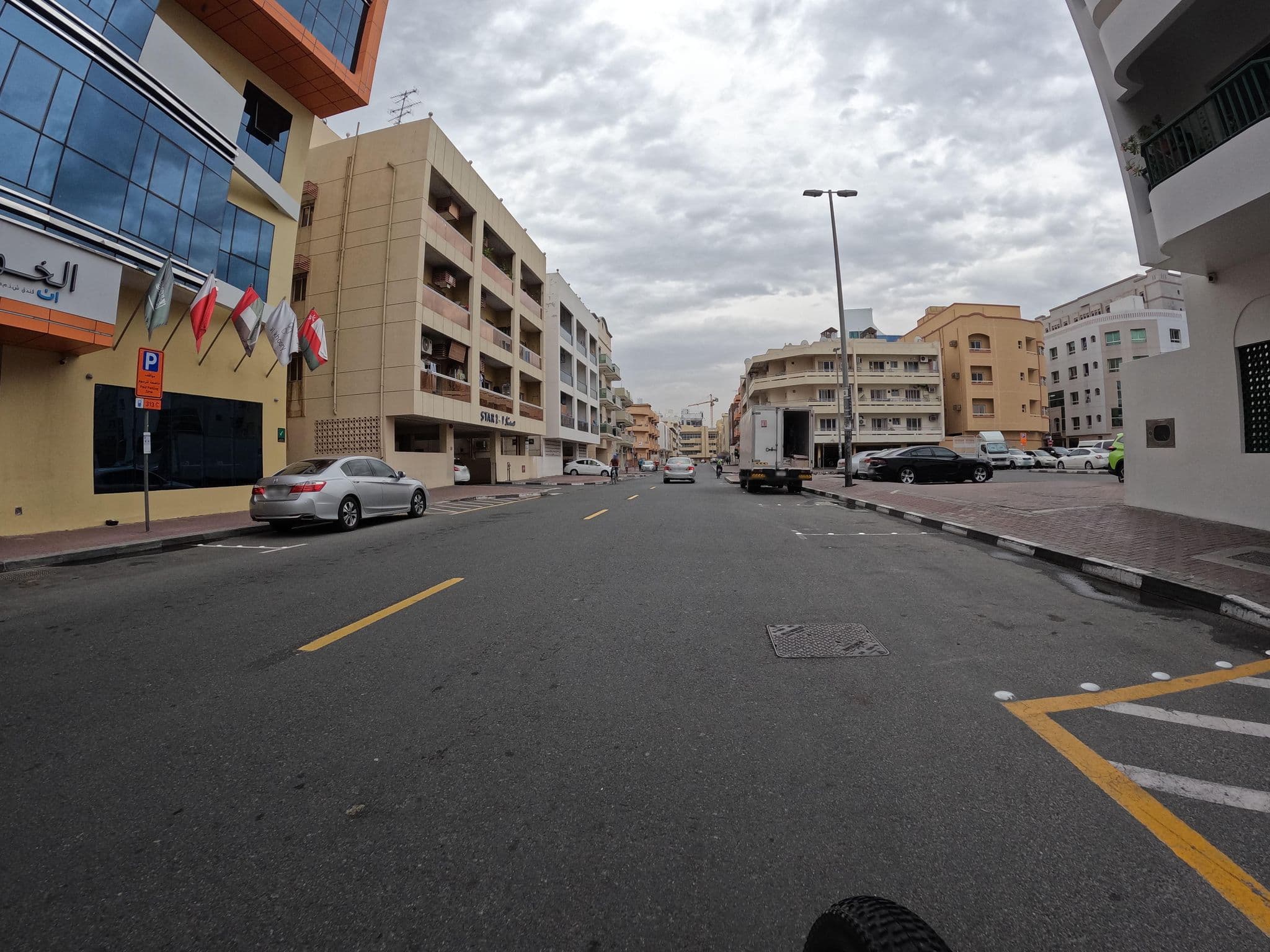 Street view near Al Khoory Inn Hotel, Bur Dubai, Bur Dubai — © countzero5 (CC BY-SA · Mapillary)