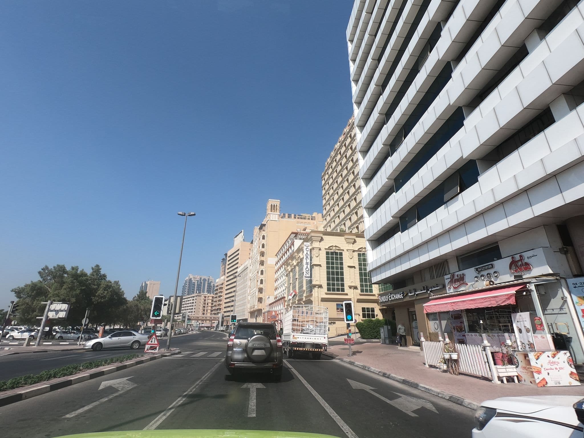 Street view near Dubai Creek Hostel, Ar Riqqah — © countzero5 (CC BY-SA · Mapillary)