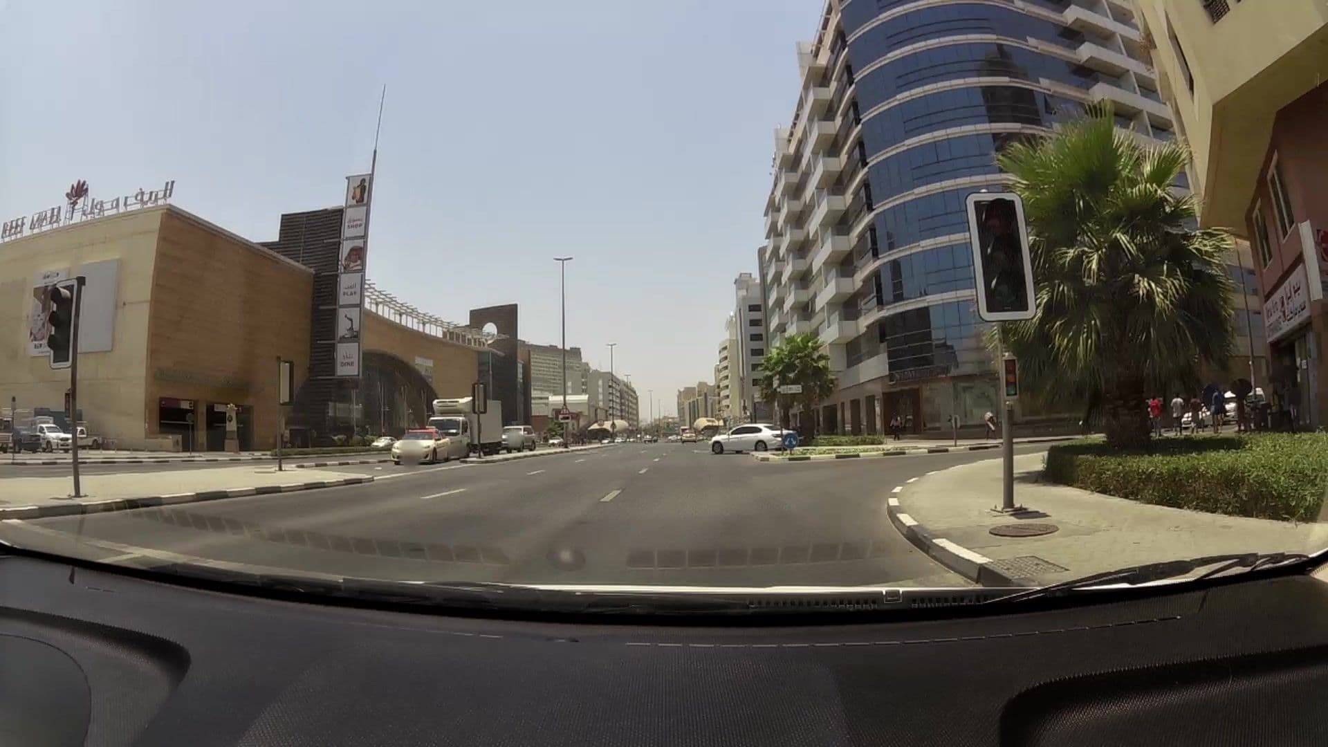 Street view near yasso bed&breakfast, Al Muteena — © kaartcam (CC BY-SA · Mapillary)