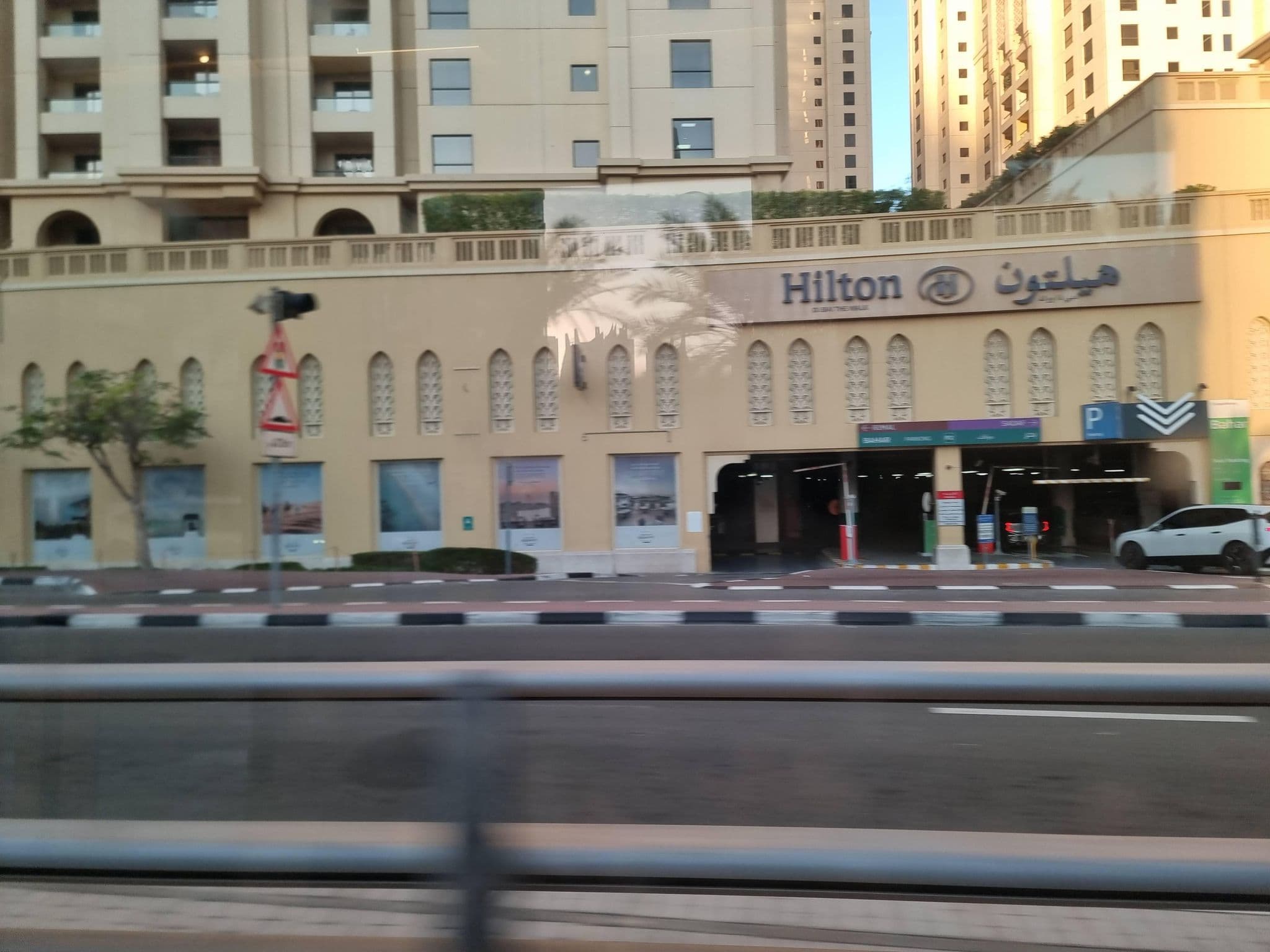 Street view near Sheraton The Walk, Dubai, Dubai Marina — © mapfool (CC BY-SA · Mapillary)