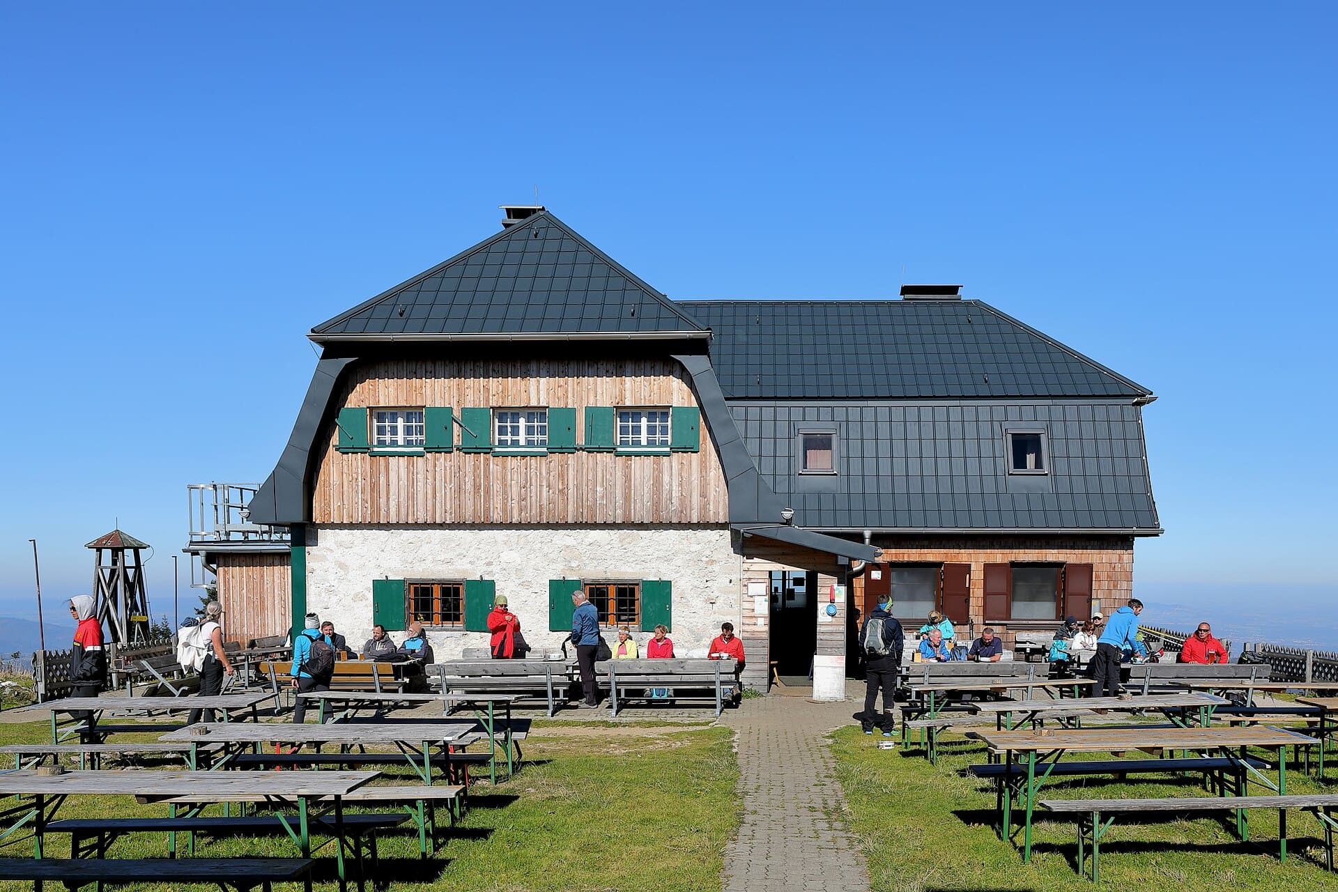 Hochleckenhaus (via Wikimedia Commons, CC BY-SA 4.0)