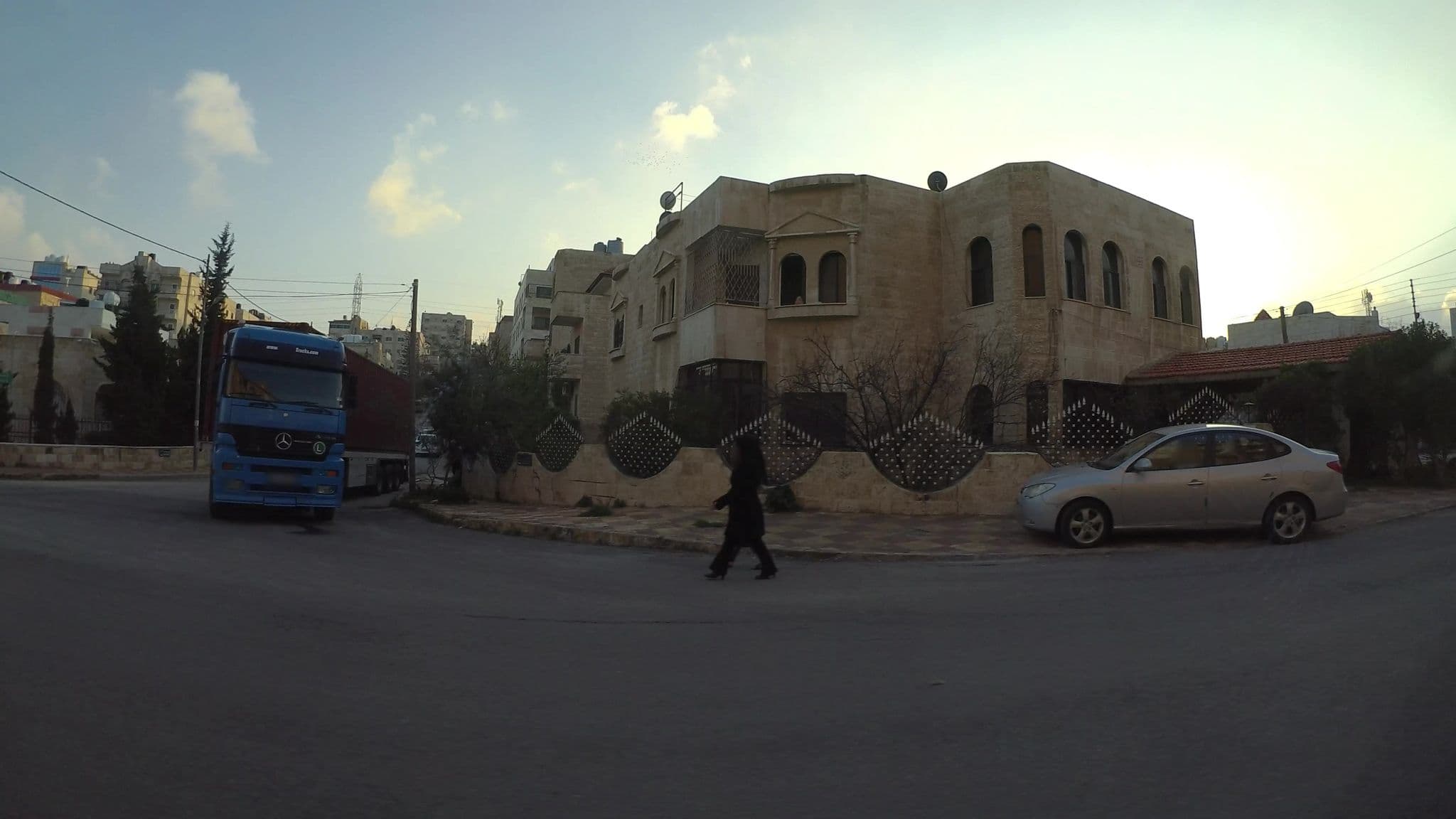 Street view near Amman Hostel, Amman — © kaart_1 (CC BY-SA · Mapillary)