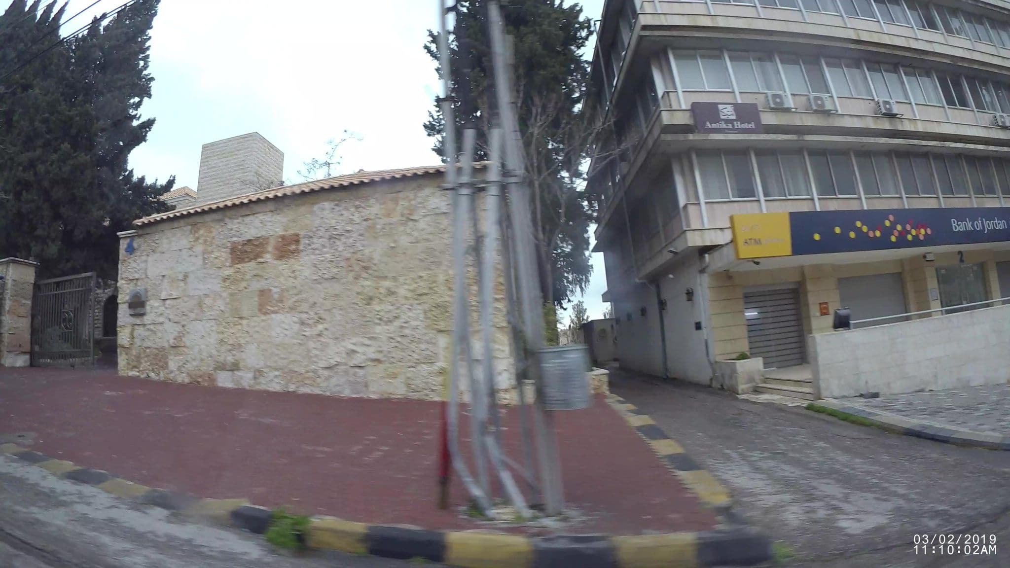 Street view near Antika Amman Hotel, Amman — © kaart_1 (CC BY-SA · Mapillary)